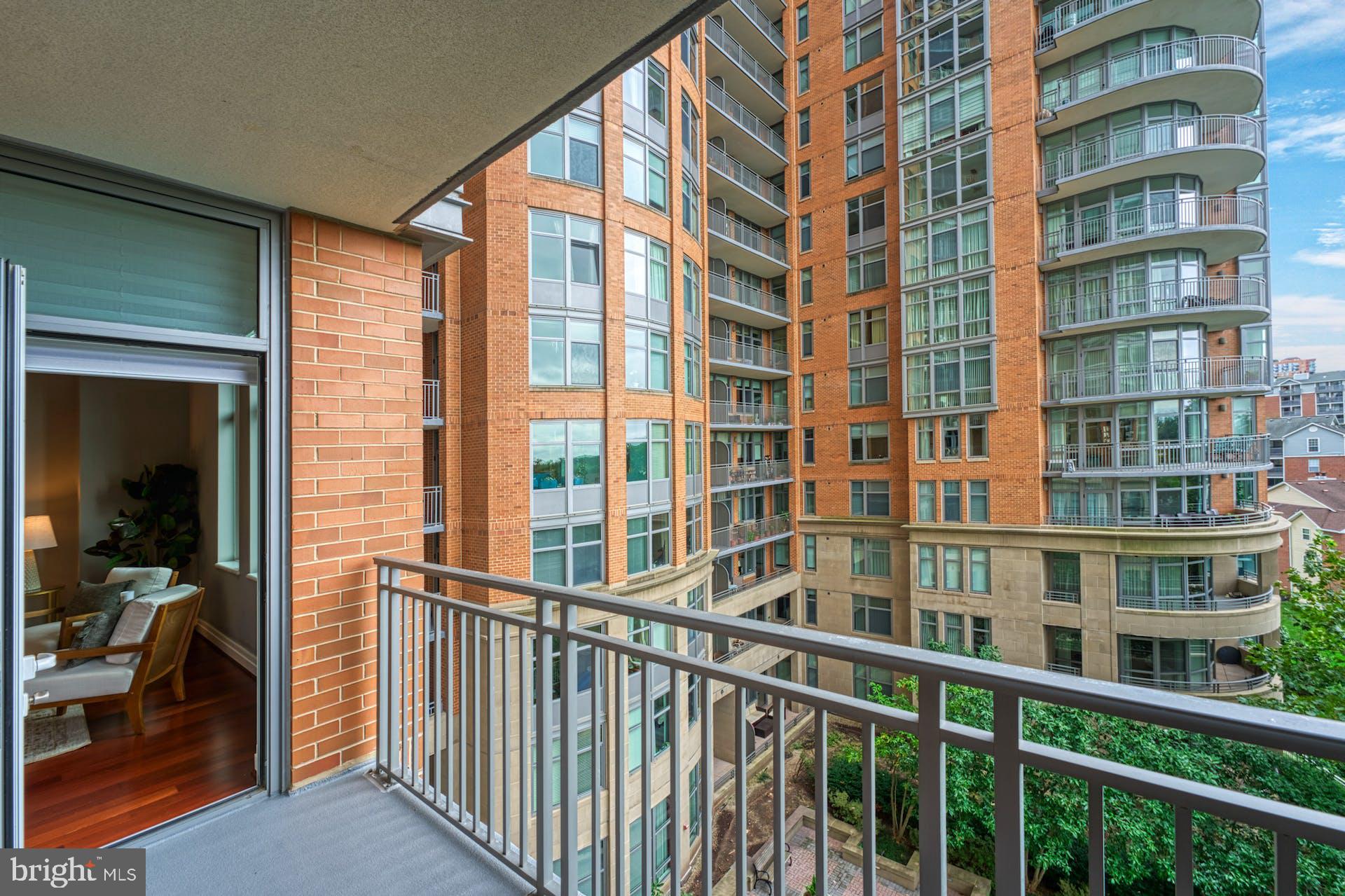 ONE PARK CREST CONDOMINIUM - Residential