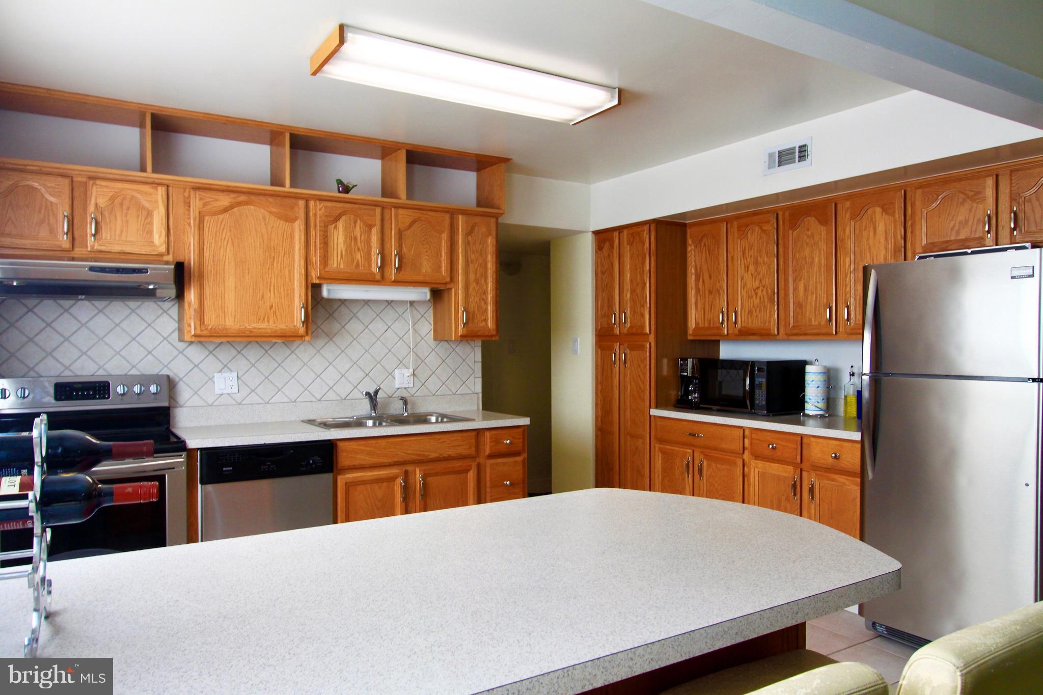 ALEXANDRIA OVERLOOK - Residential