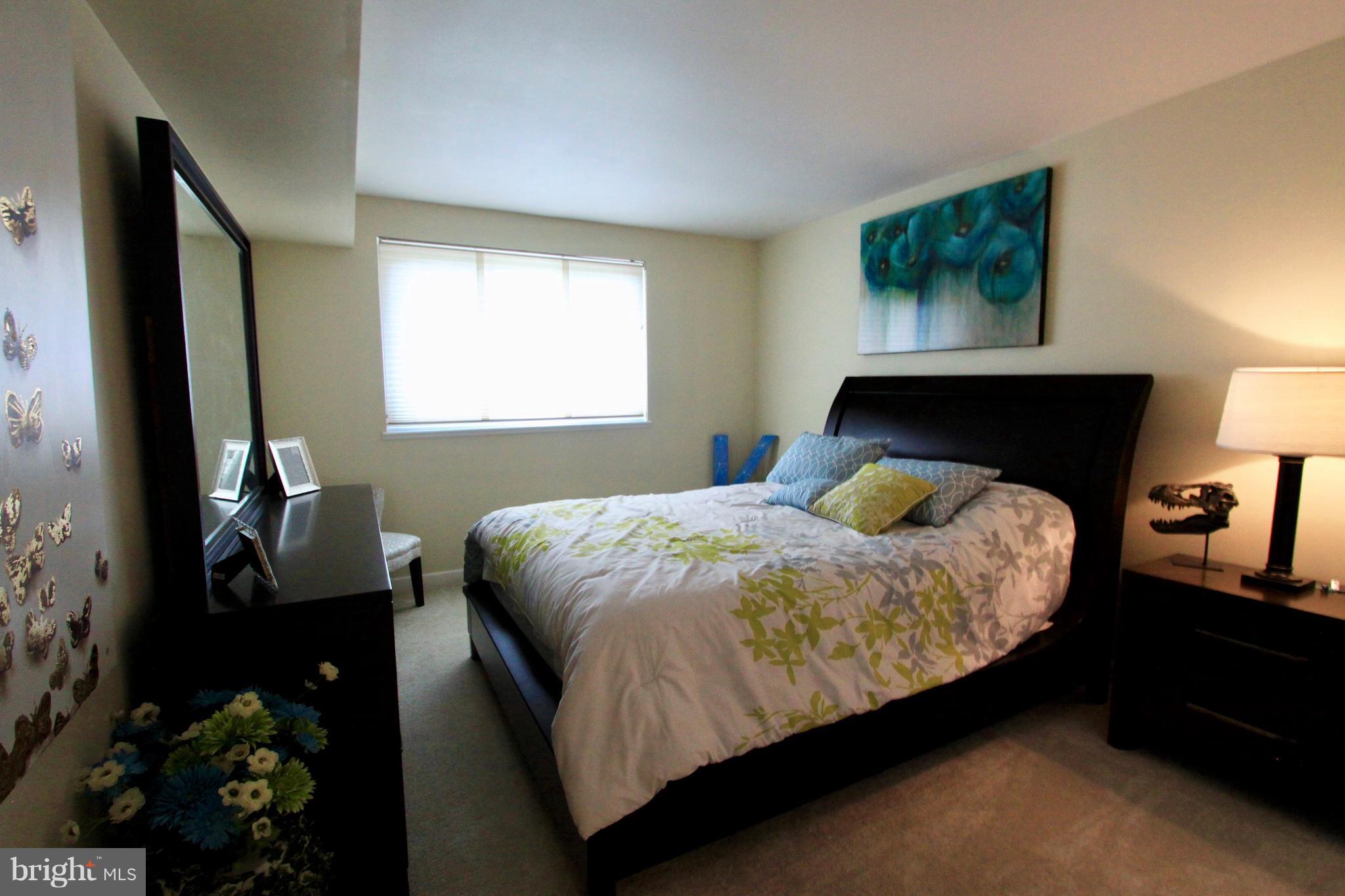 ALEXANDRIA OVERLOOK - Residential