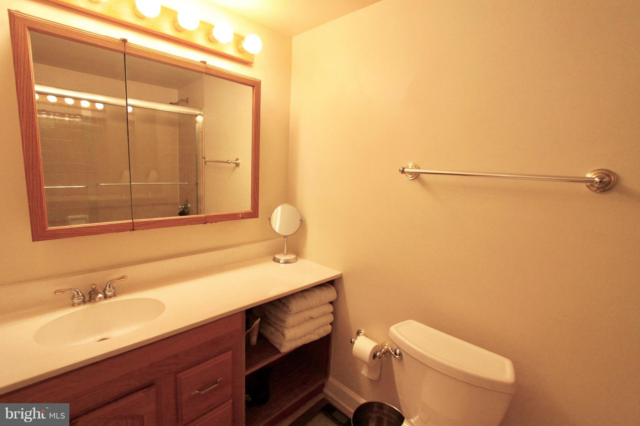 ALEXANDRIA OVERLOOK - Residential