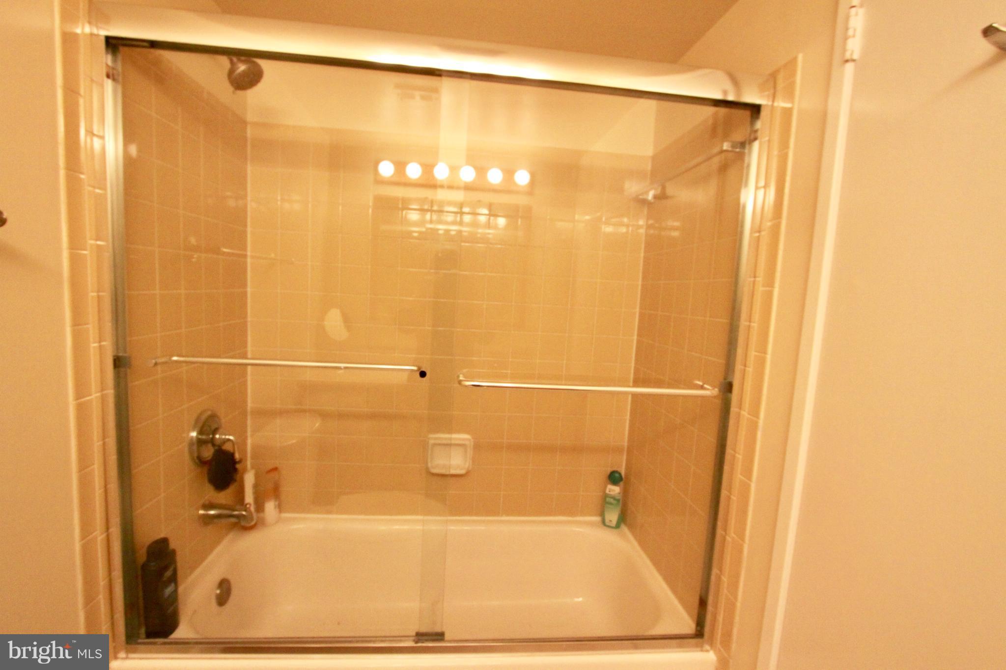 ALEXANDRIA OVERLOOK - Residential