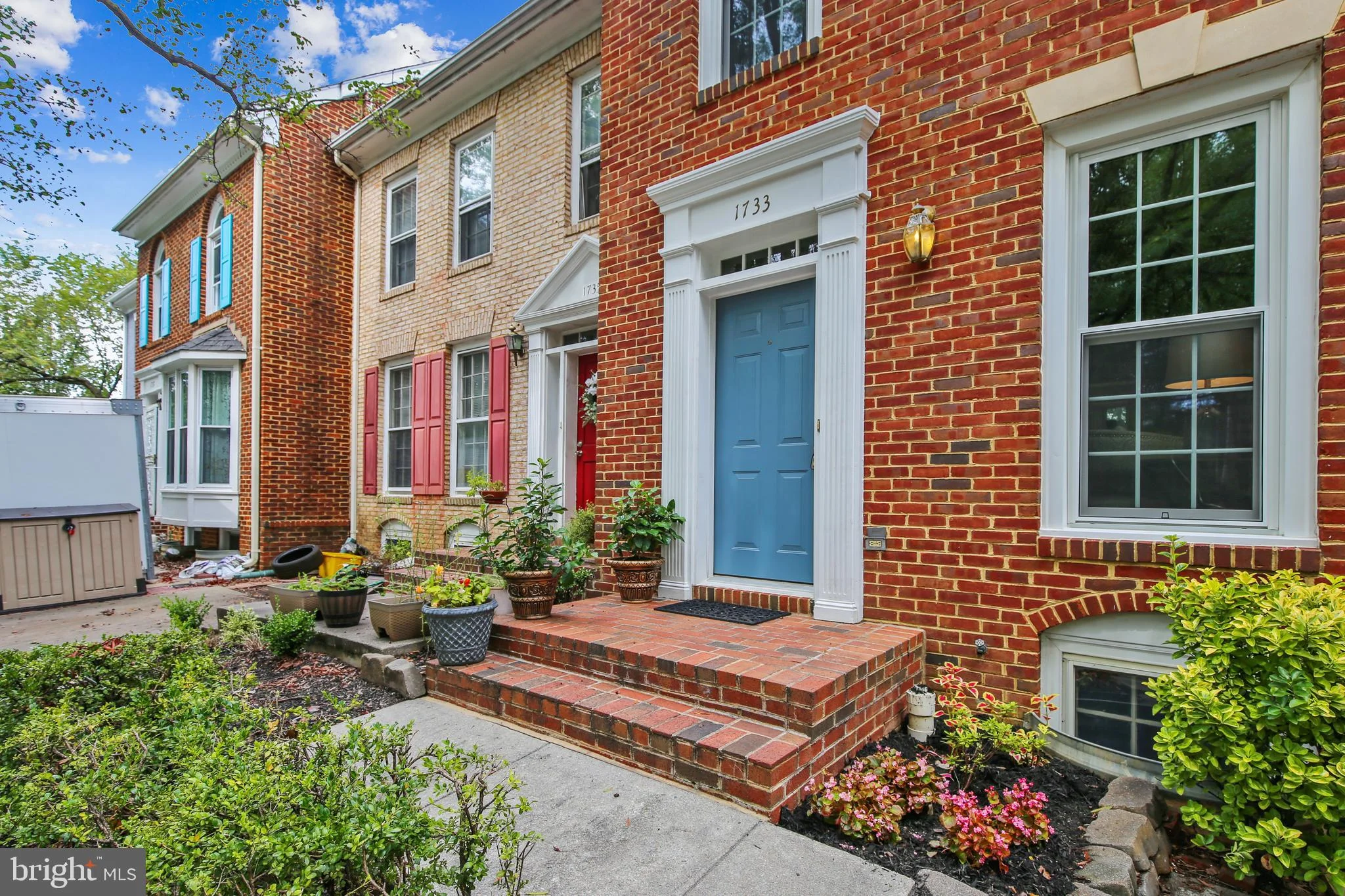 1733 Dogwood Drive, Alexandria, VA 22302