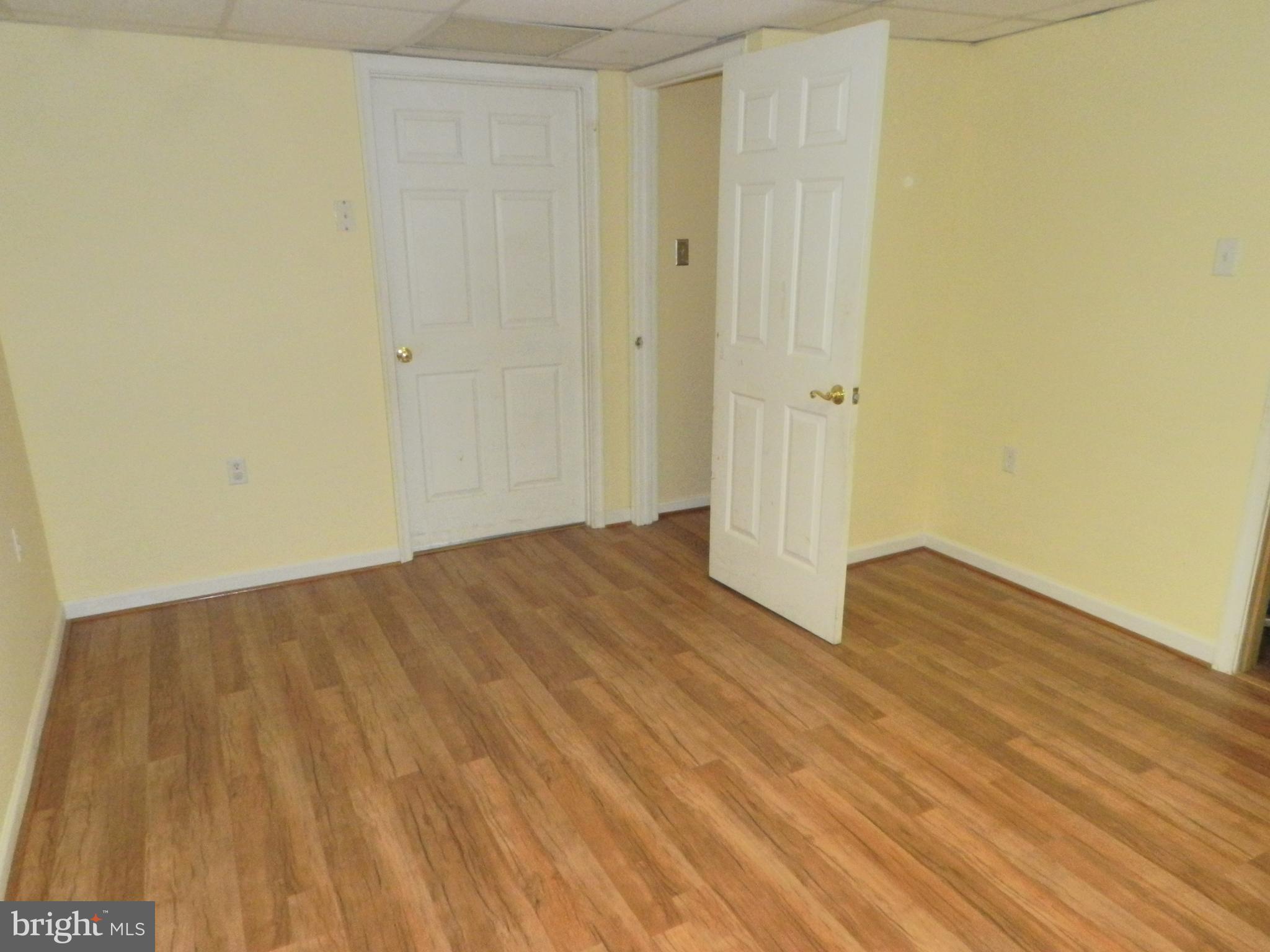 ROBERTS FIELD - Residential Lease