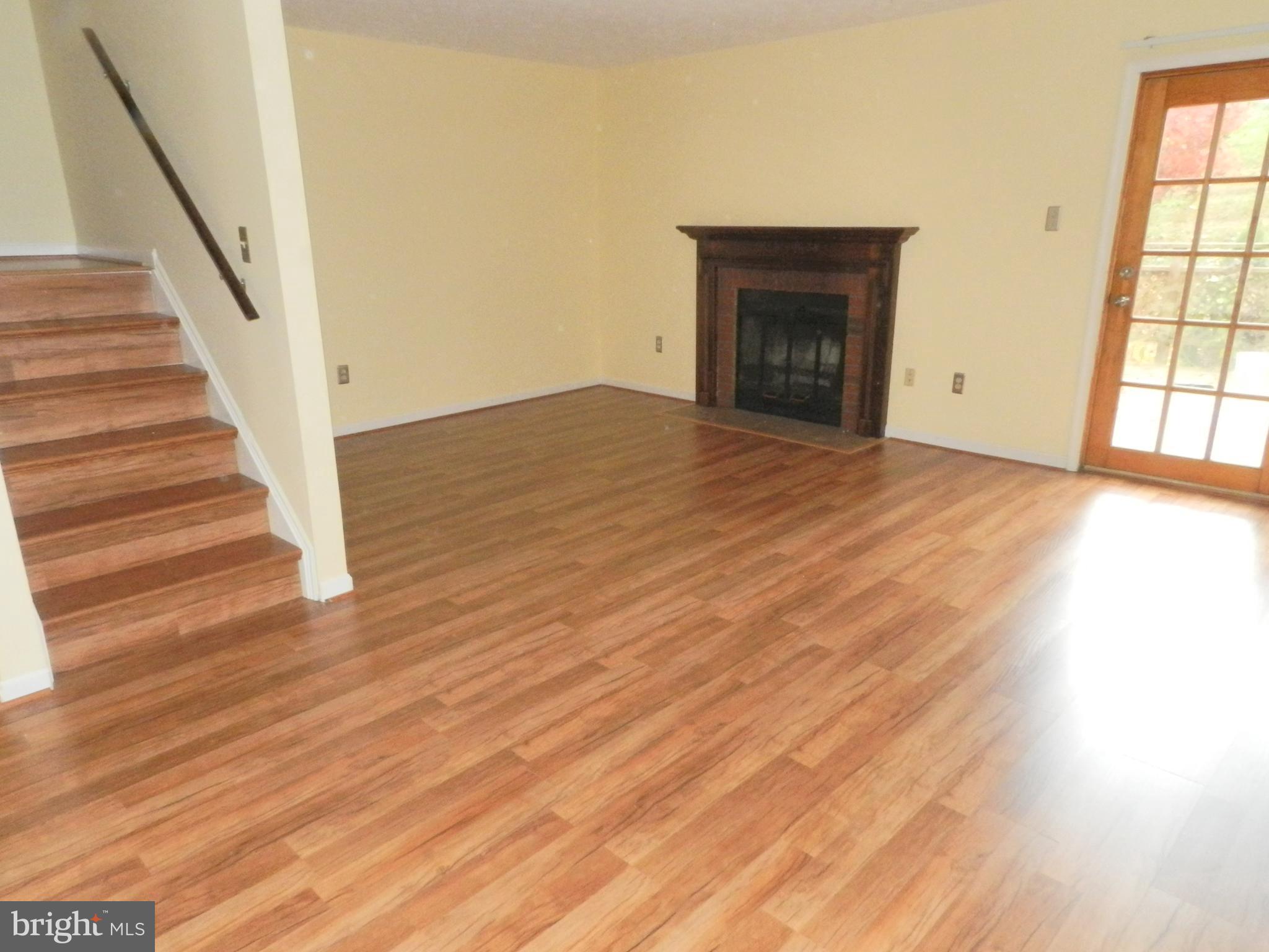 ROBERTS FIELD - Residential Lease