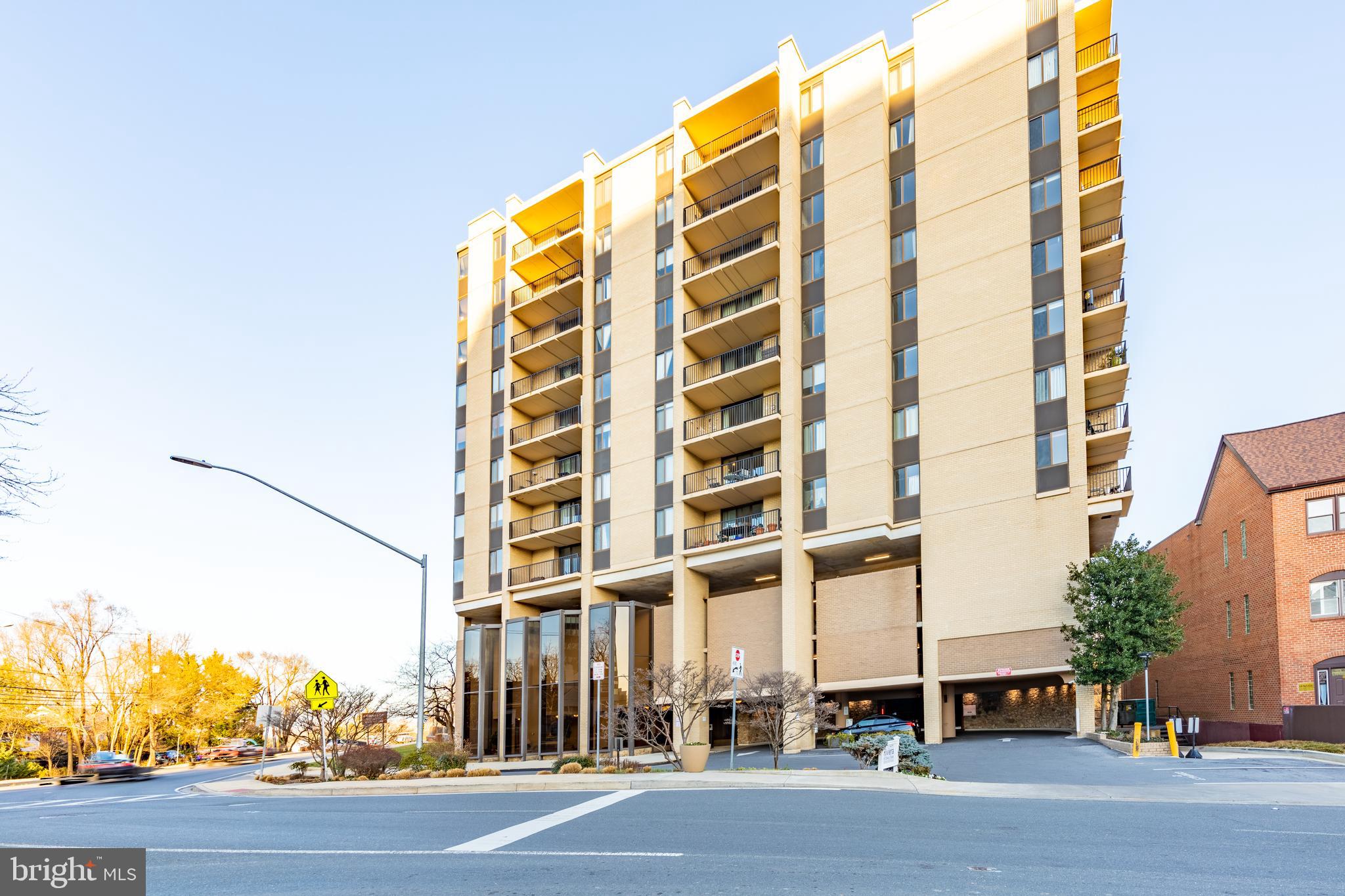 RIVERIA OF CHEVY CHASE - Residential Lease