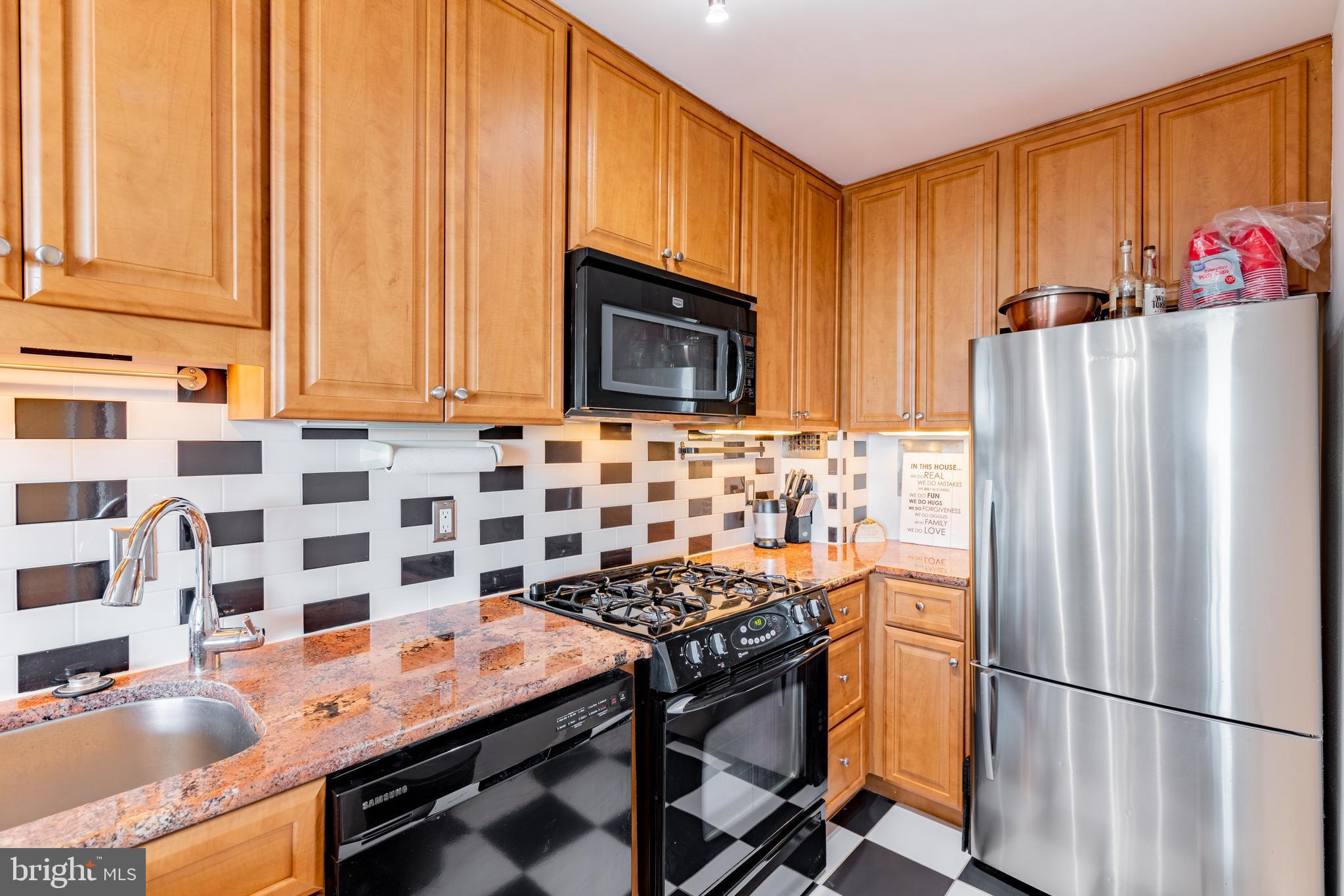 RIVERIA OF CHEVY CHASE - Residential Lease