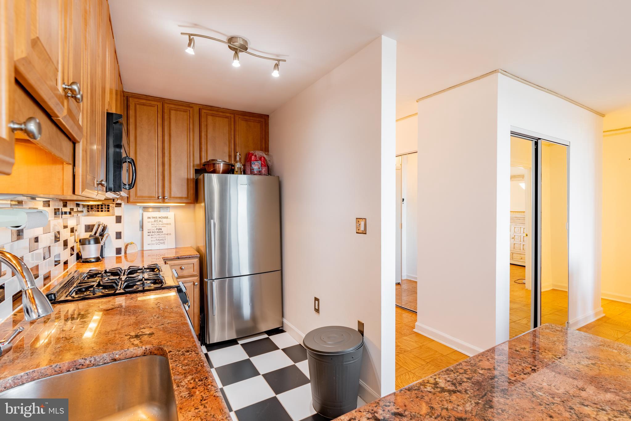 RIVERIA OF CHEVY CHASE - Residential Lease