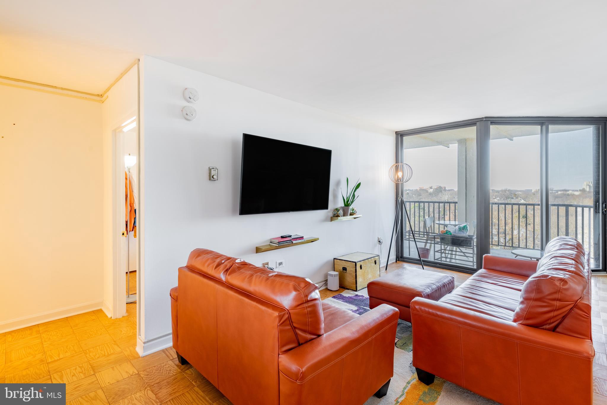 RIVERIA OF CHEVY CHASE - Residential Lease