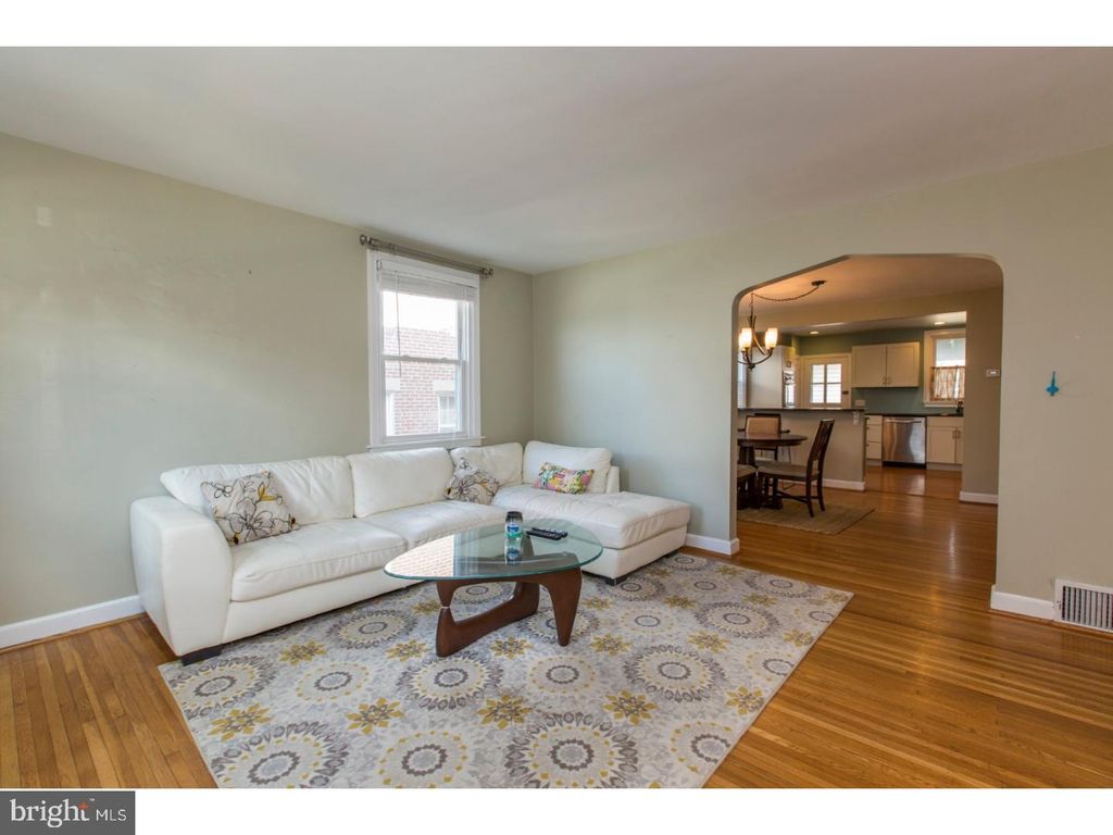 Photo of 118 W 4th Avenue, CONSHOHOCKEN, PA 19428 (MLS # PAMC2156780)