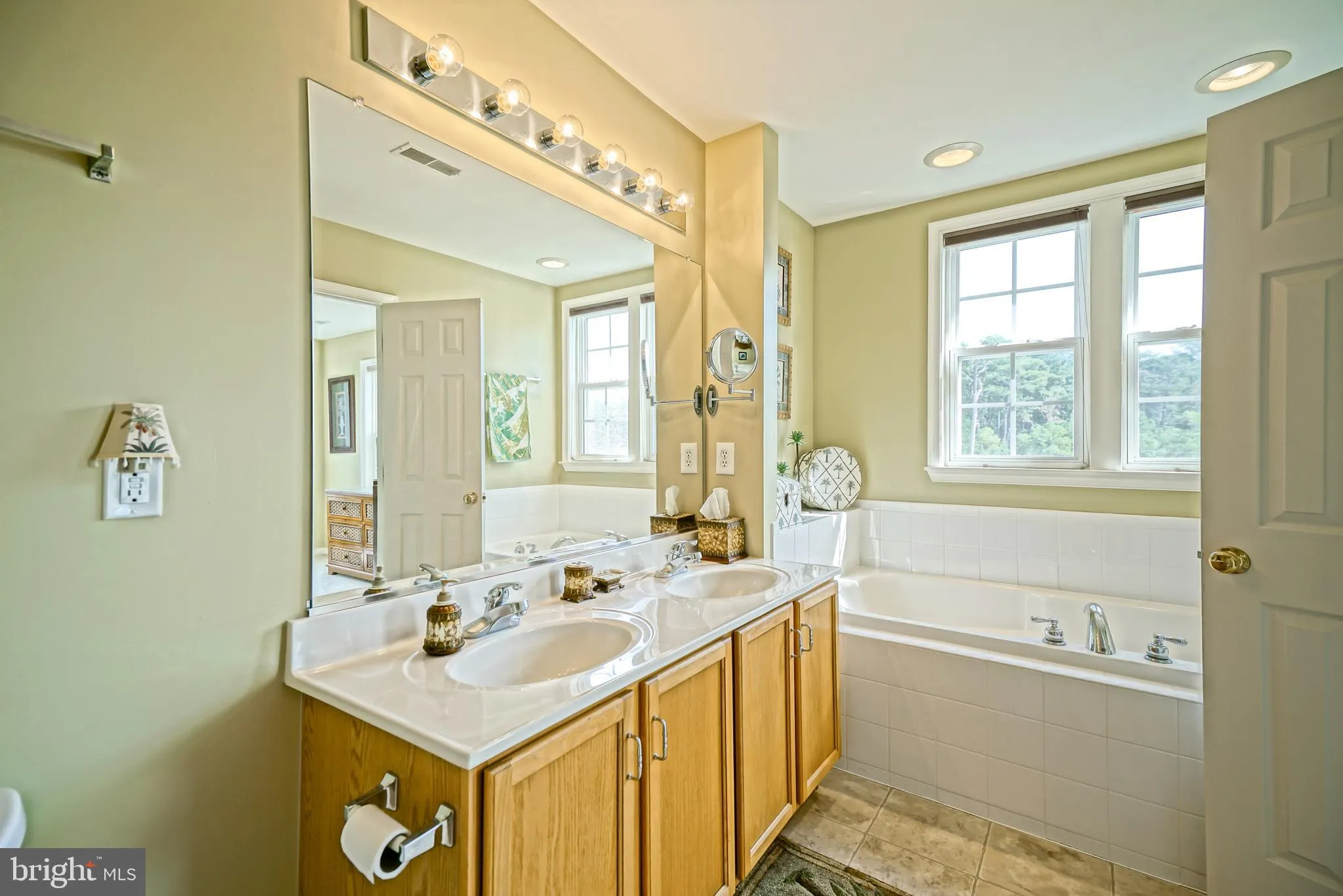 Millsboro, Delaware 19966, United States, 3 Bedrooms Bedrooms, ,3 BathroomsBathrooms,Residential,Active,221414