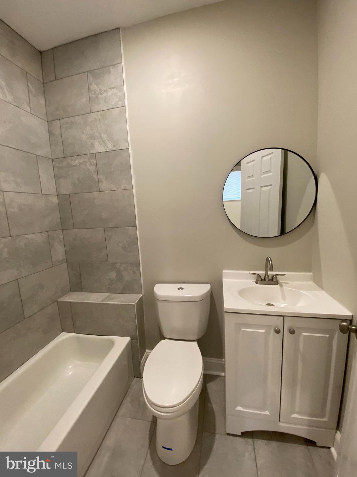 PHILADELPHIA (NORTH) - Residential Lease