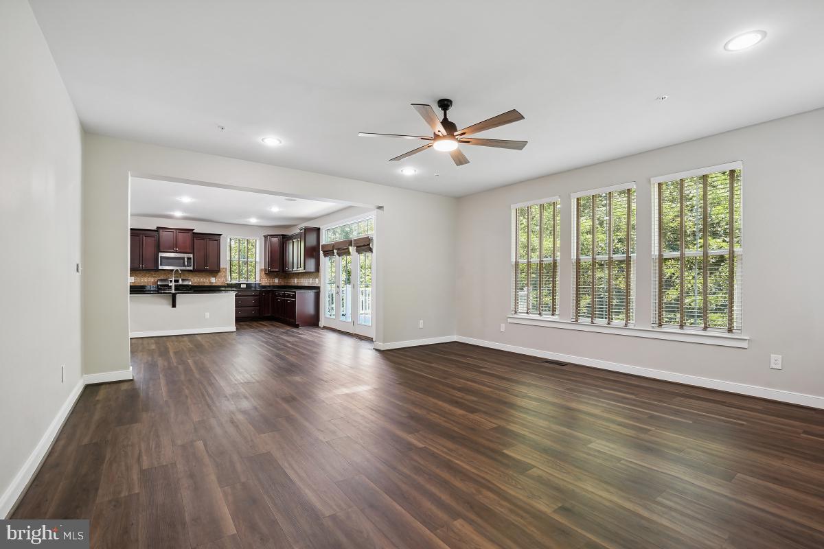 POTOMAC SHORES - Residential