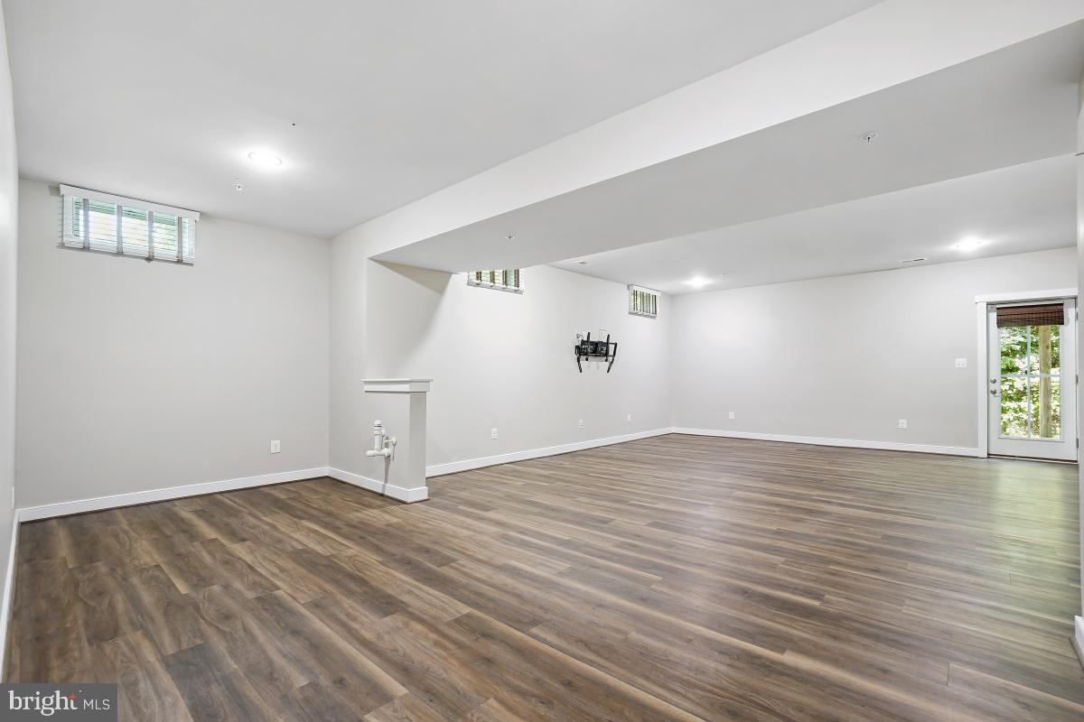 POTOMAC SHORES - Residential