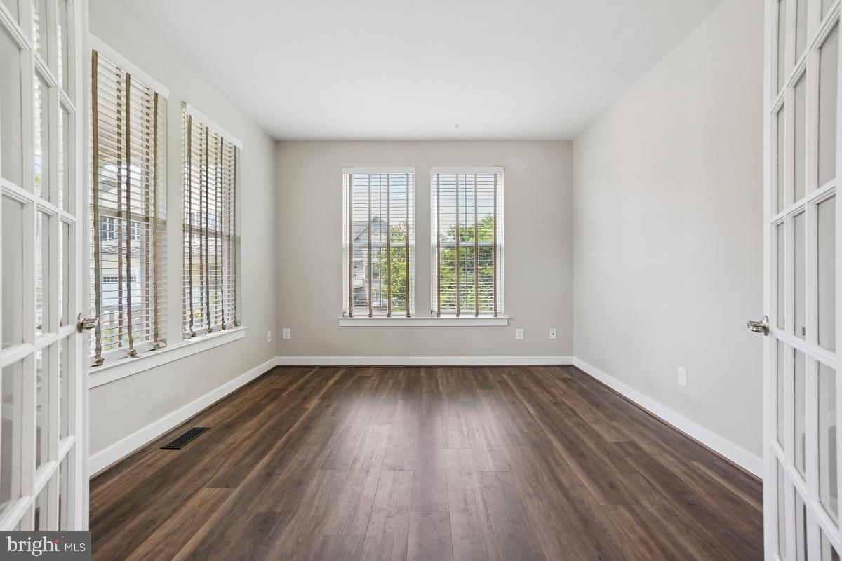 POTOMAC SHORES - Residential