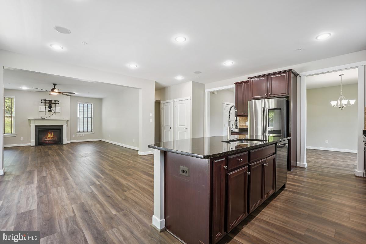 POTOMAC SHORES - Residential