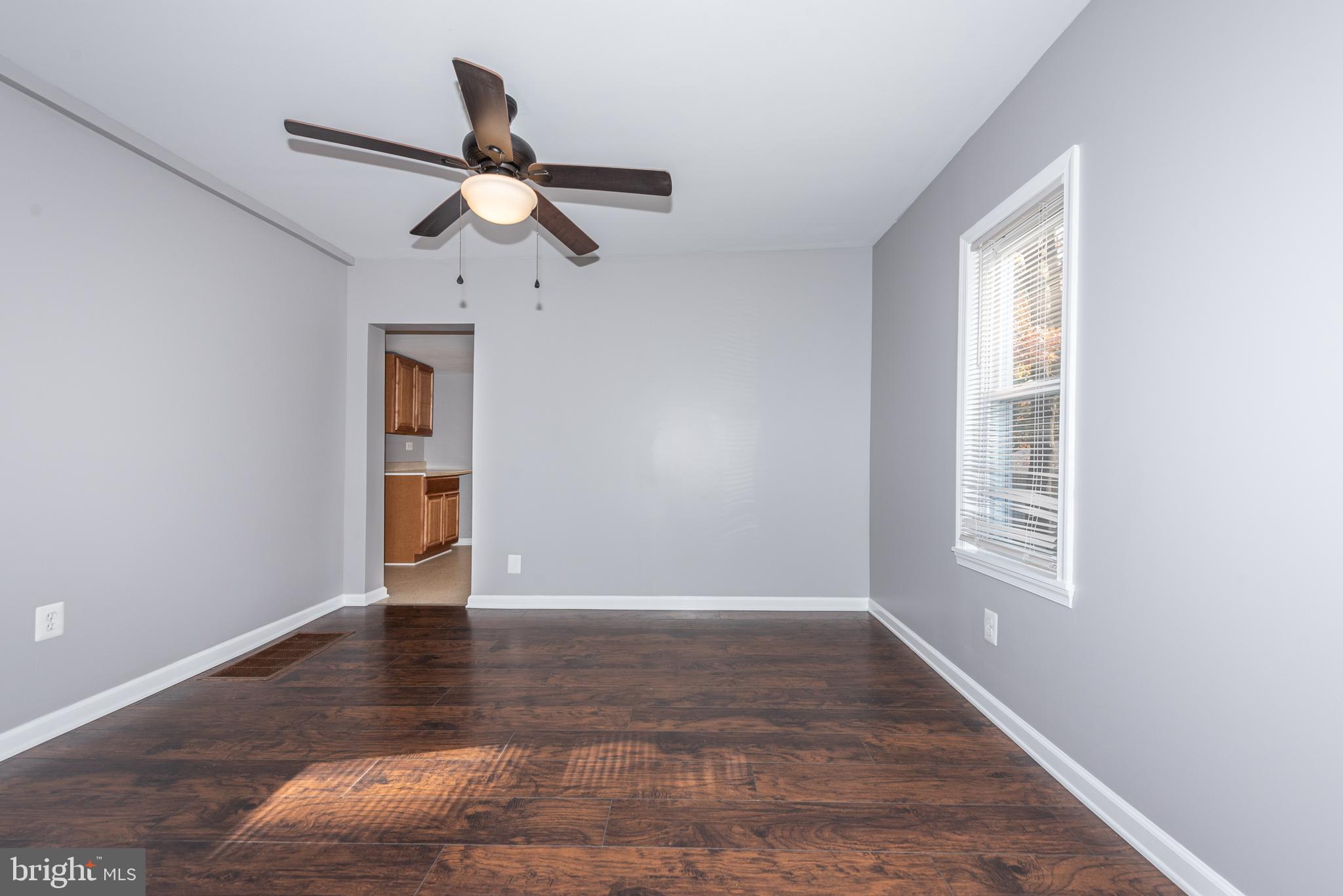 RIDGE GROVE - Residential