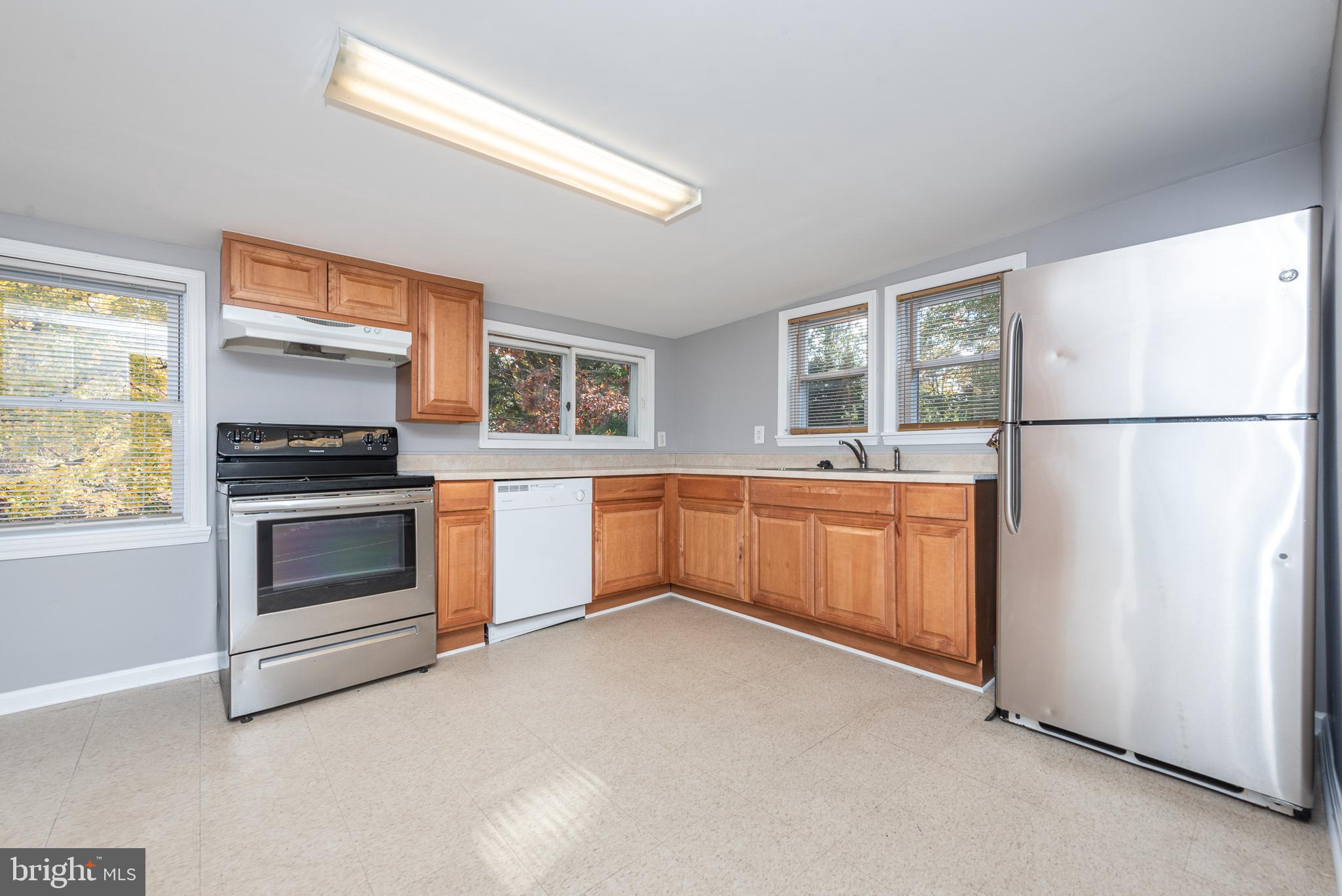 RIDGE GROVE - Residential