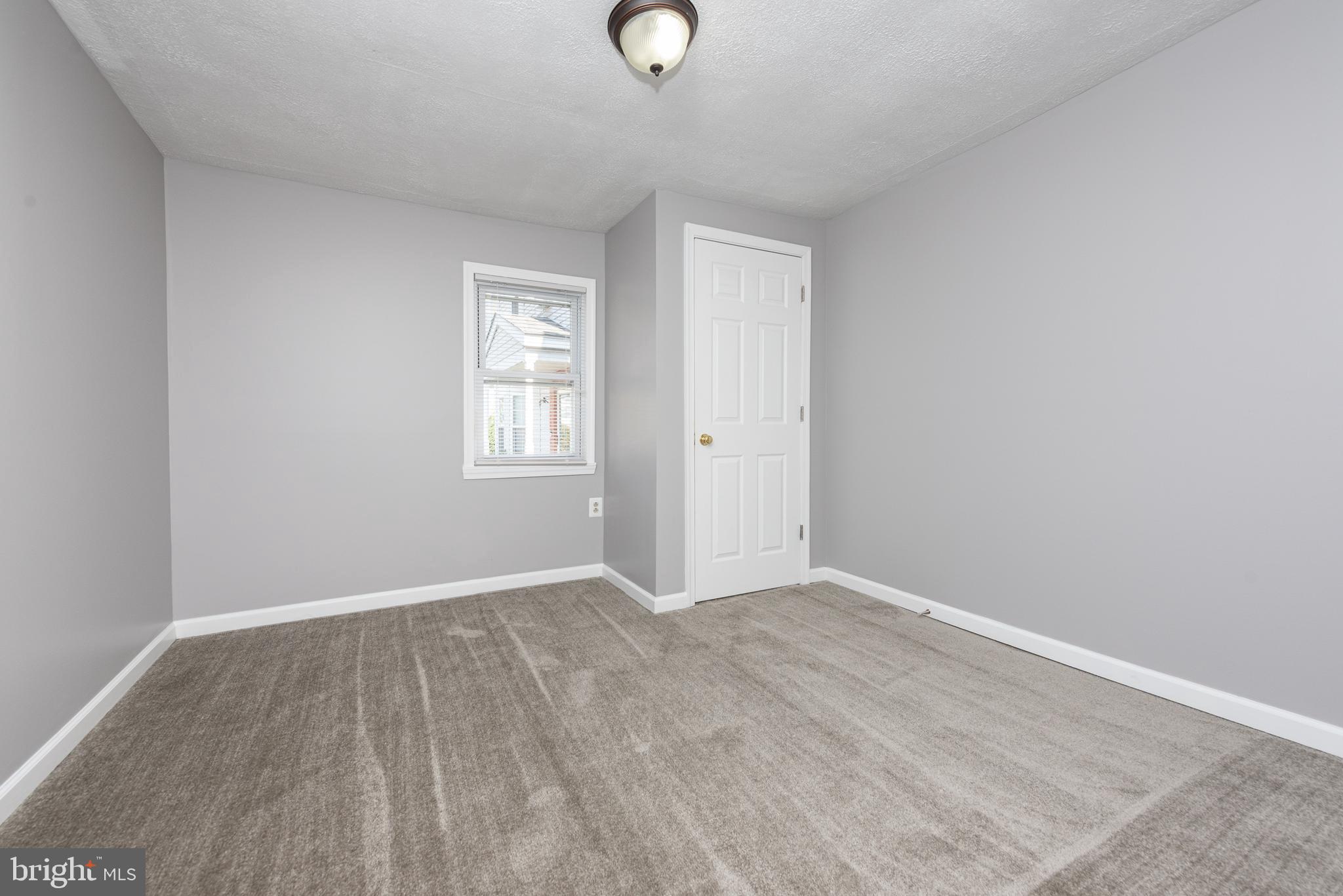 RIDGE GROVE - Residential