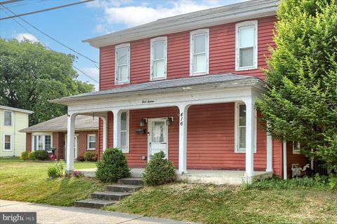 Photo of 416 E HIGH ST, ELIZABETHTOWN, PA 17022 (MLS # PALA2036156)