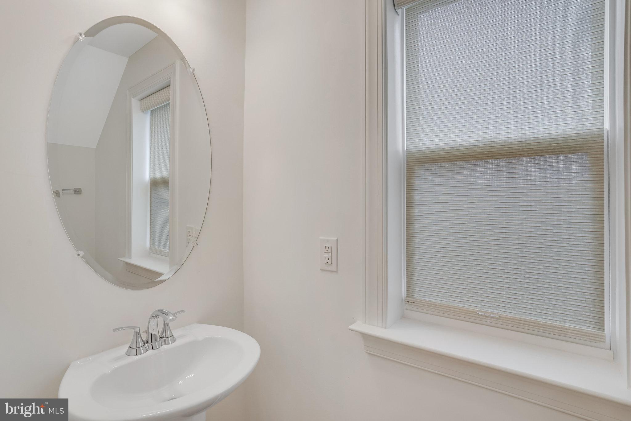 THE BOULEVARDS AT WESTFIELDS - Residential Lease