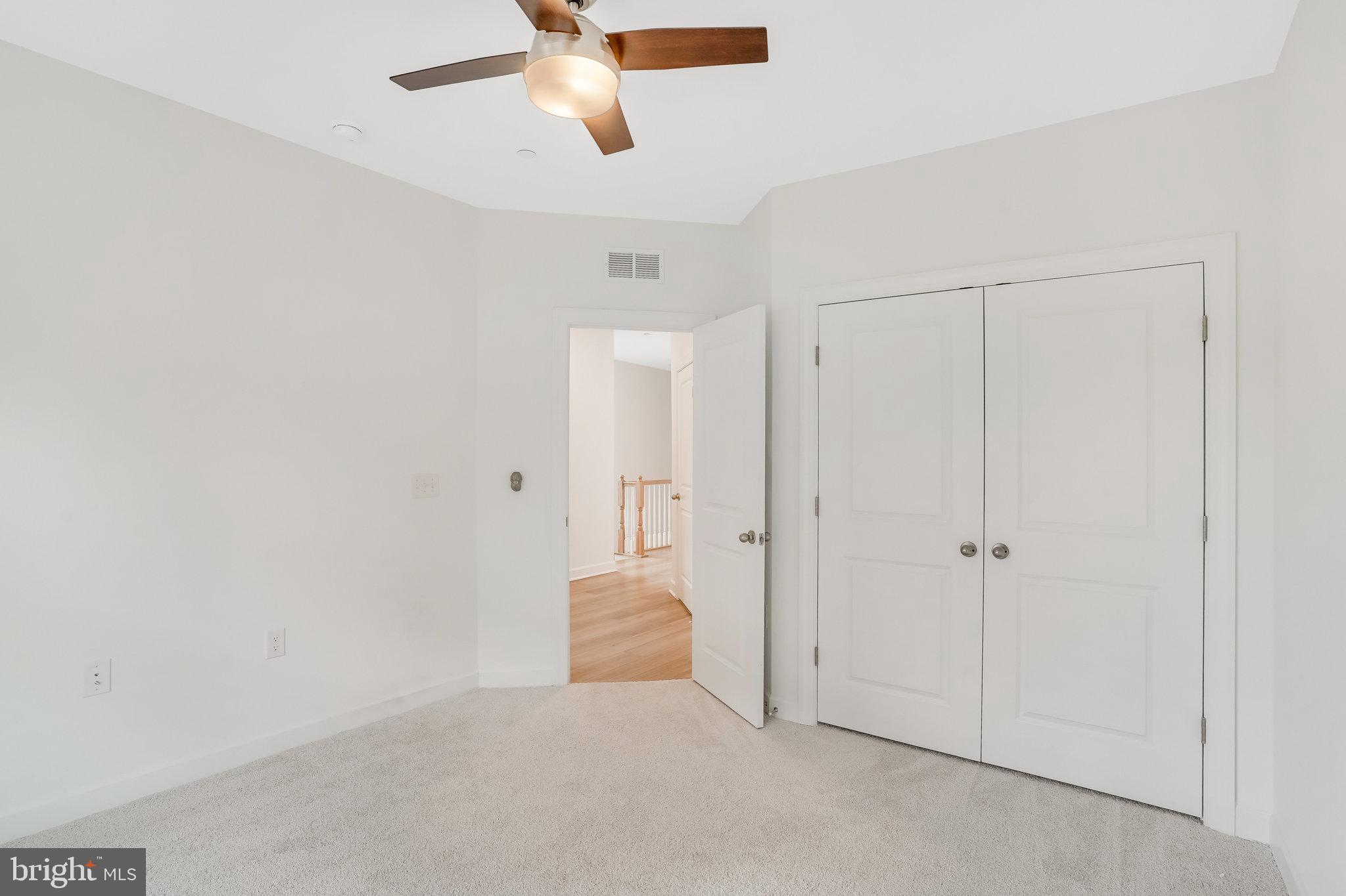 THE BOULEVARDS AT WESTFIELDS - Residential Lease