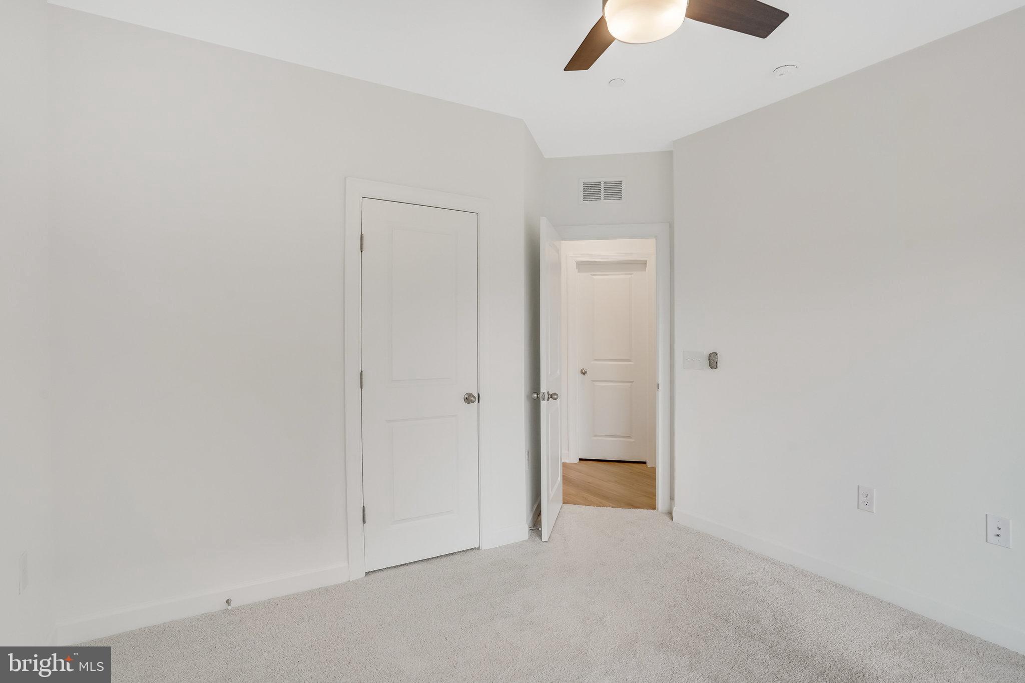 THE BOULEVARDS AT WESTFIELDS - Residential Lease