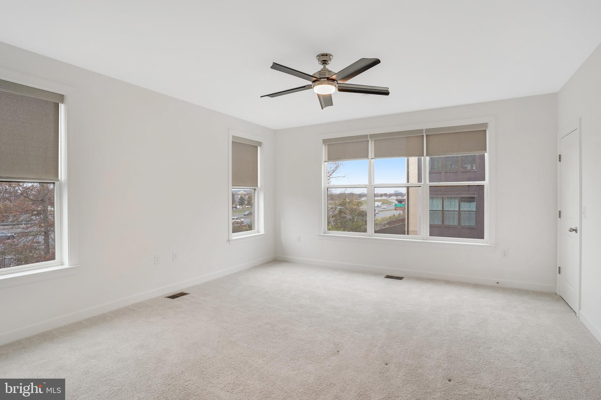 THE BOULEVARDS AT WESTFIELDS - Residential Lease