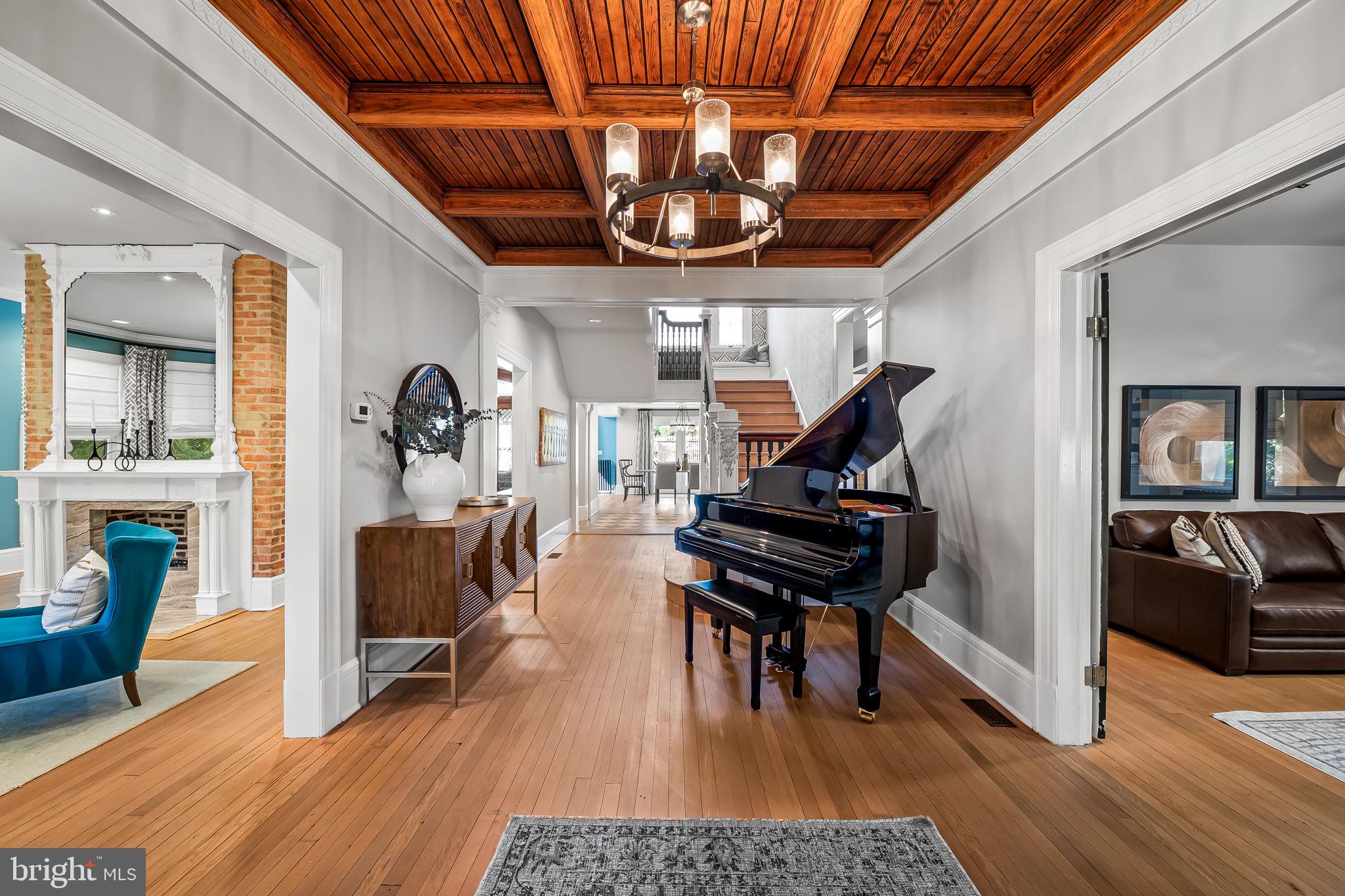 ROLAND PARK - Residential