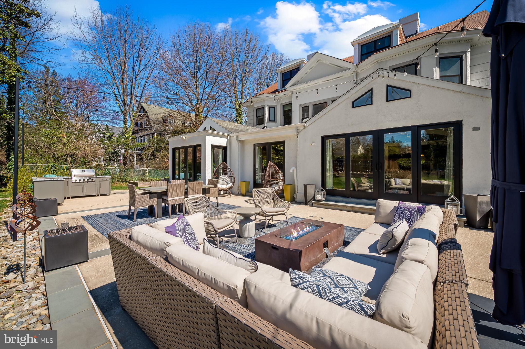 ROLAND PARK - Residential