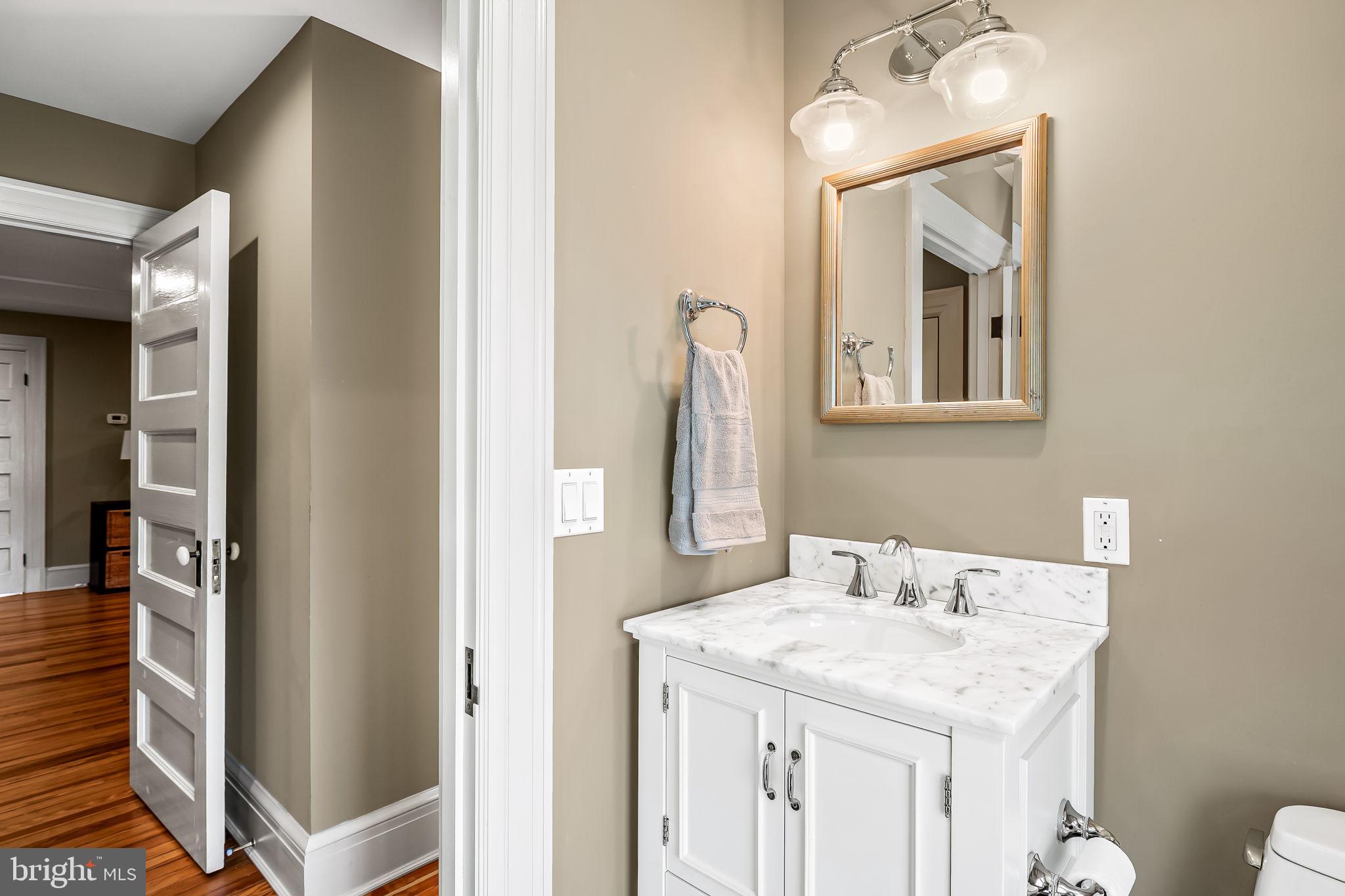 ROLAND PARK - Residential