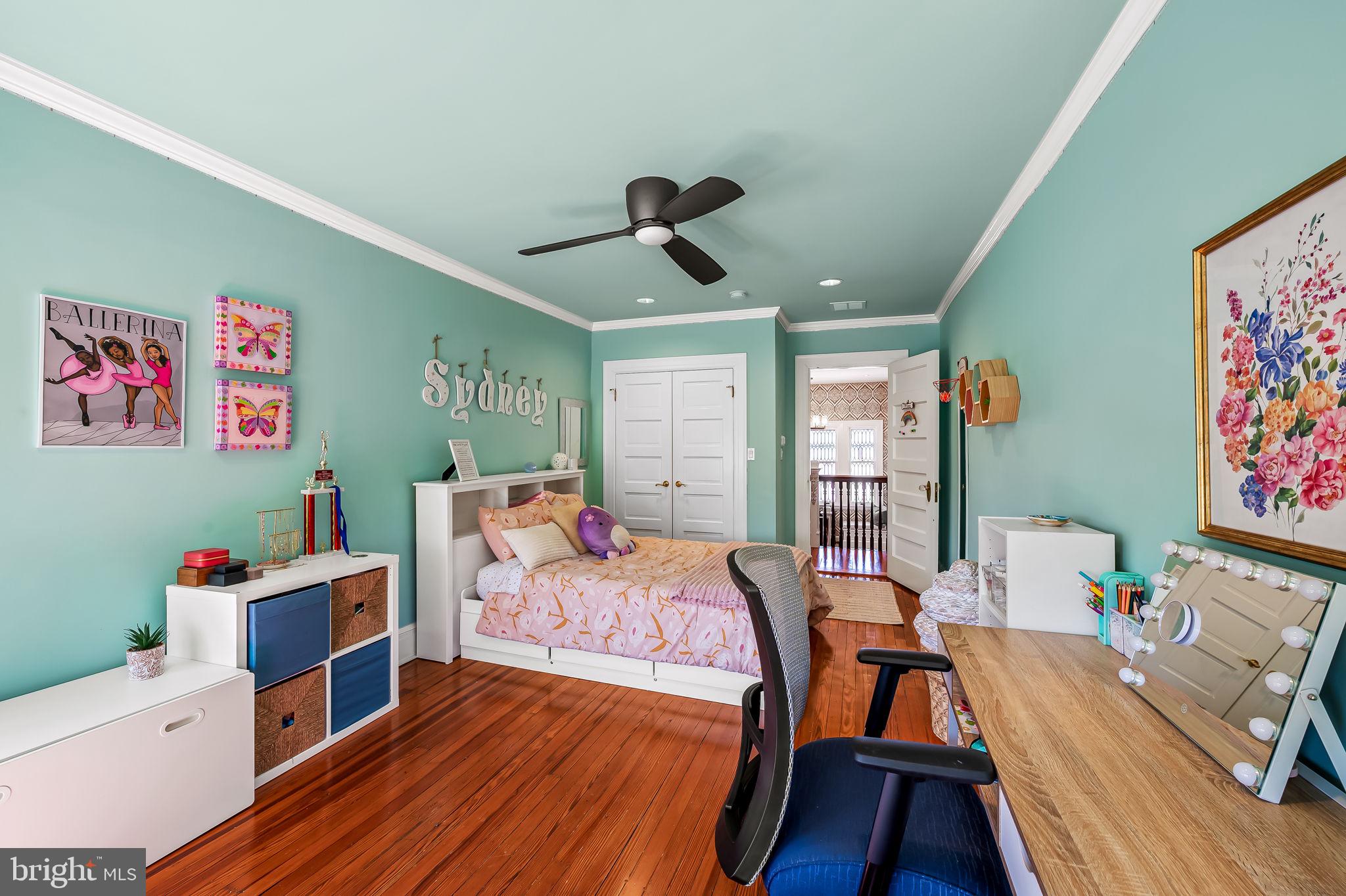 ROLAND PARK - Residential