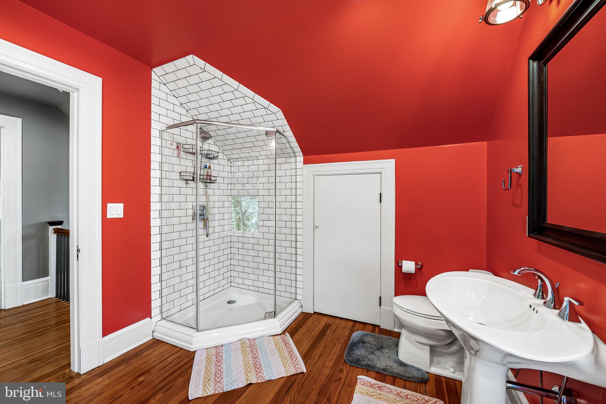 ROLAND PARK - Residential