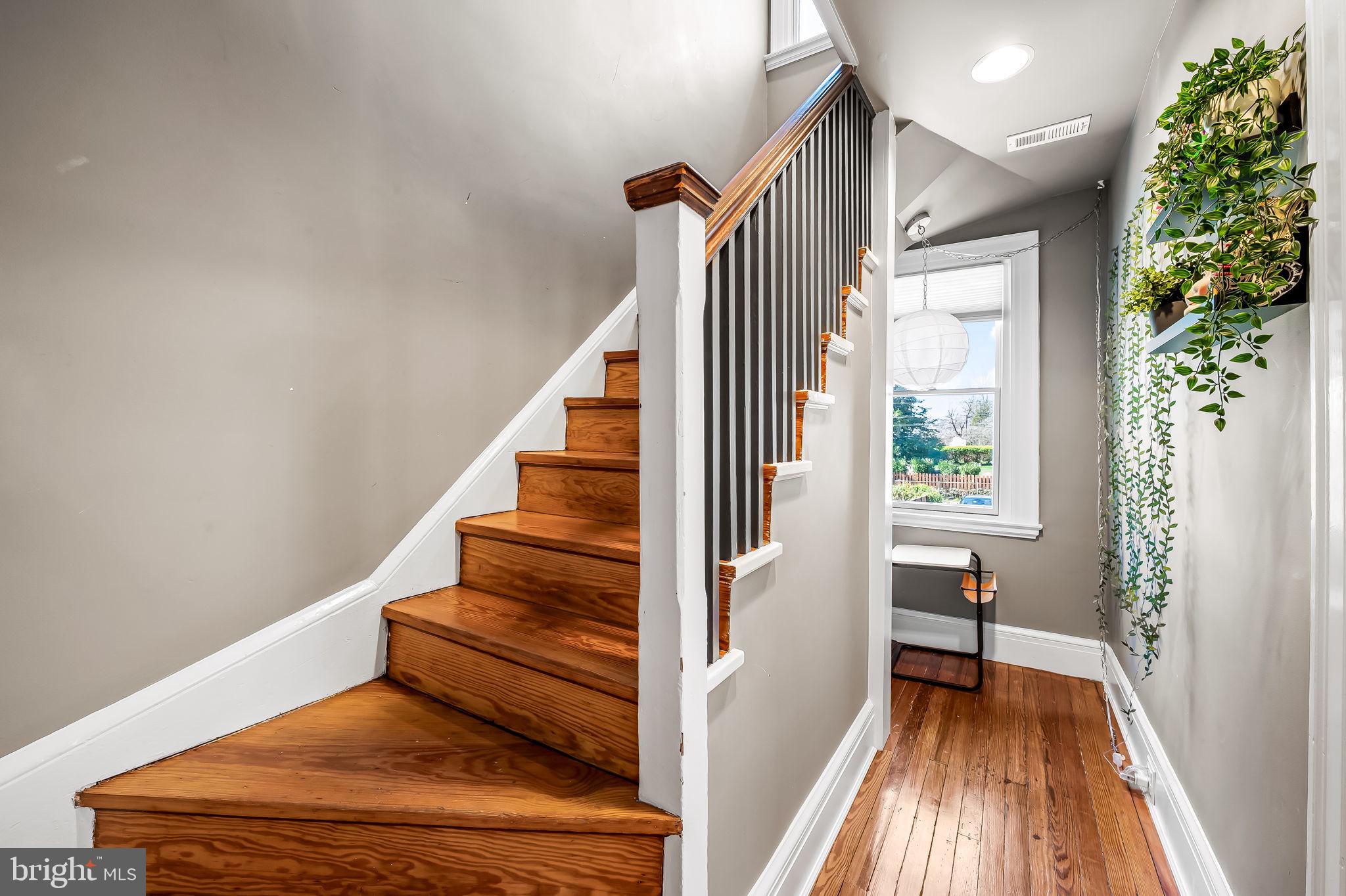 ROLAND PARK - Residential