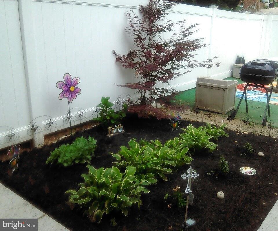 COLD SPRING NEWTOWN - Residential