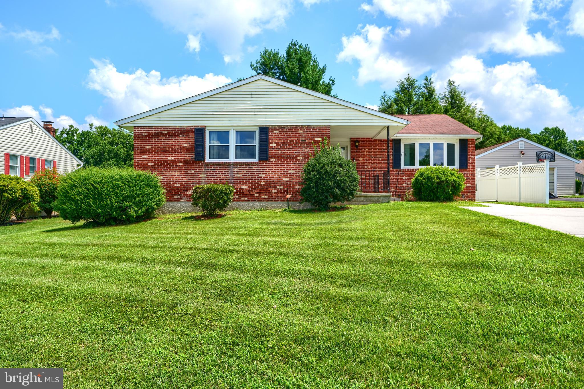 CHARMING BRICK RANCHER WITH ALL NEW VINYL PLANK FLOORING AND LARGE, OPEN MAIN LEVEL LIVING ROOM SPACE. 3 SPACIOUS MAIN LEVEL BEDROOMS AND 2 FULL BATHROOMS. HUGE LOWER LEVEL CLUB ROOM AND LAUNDRY/UTILITY/STORAGE ROOM. PRIVATE DRIVEWAY WITH SPACE FOR MULTIPLE CARS. NEW PRIVACY FENCE SURROUNDING BACKYARD AND PATIO. NEW WATER HEATER 2021.