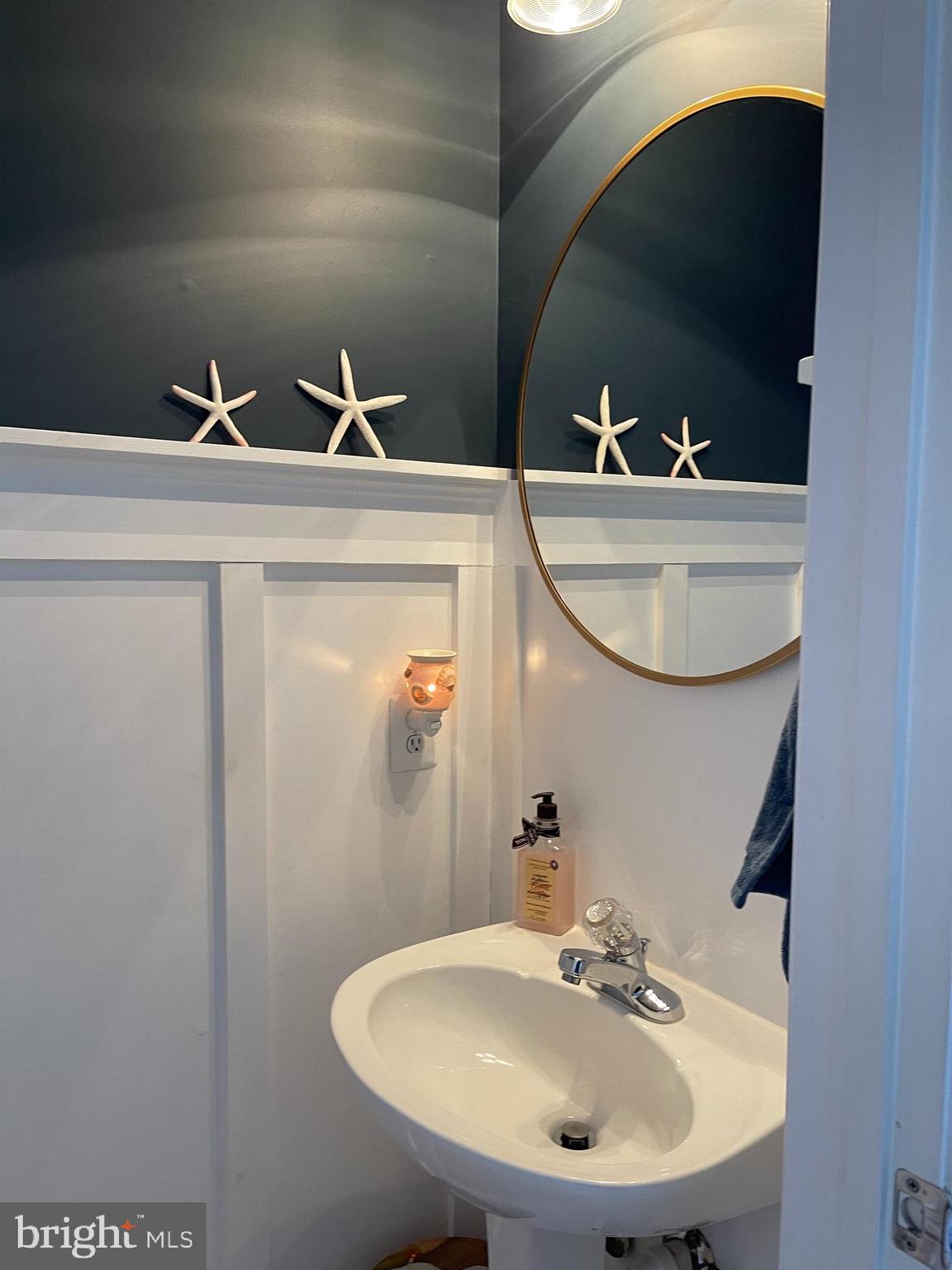 LAKECREST - Residential