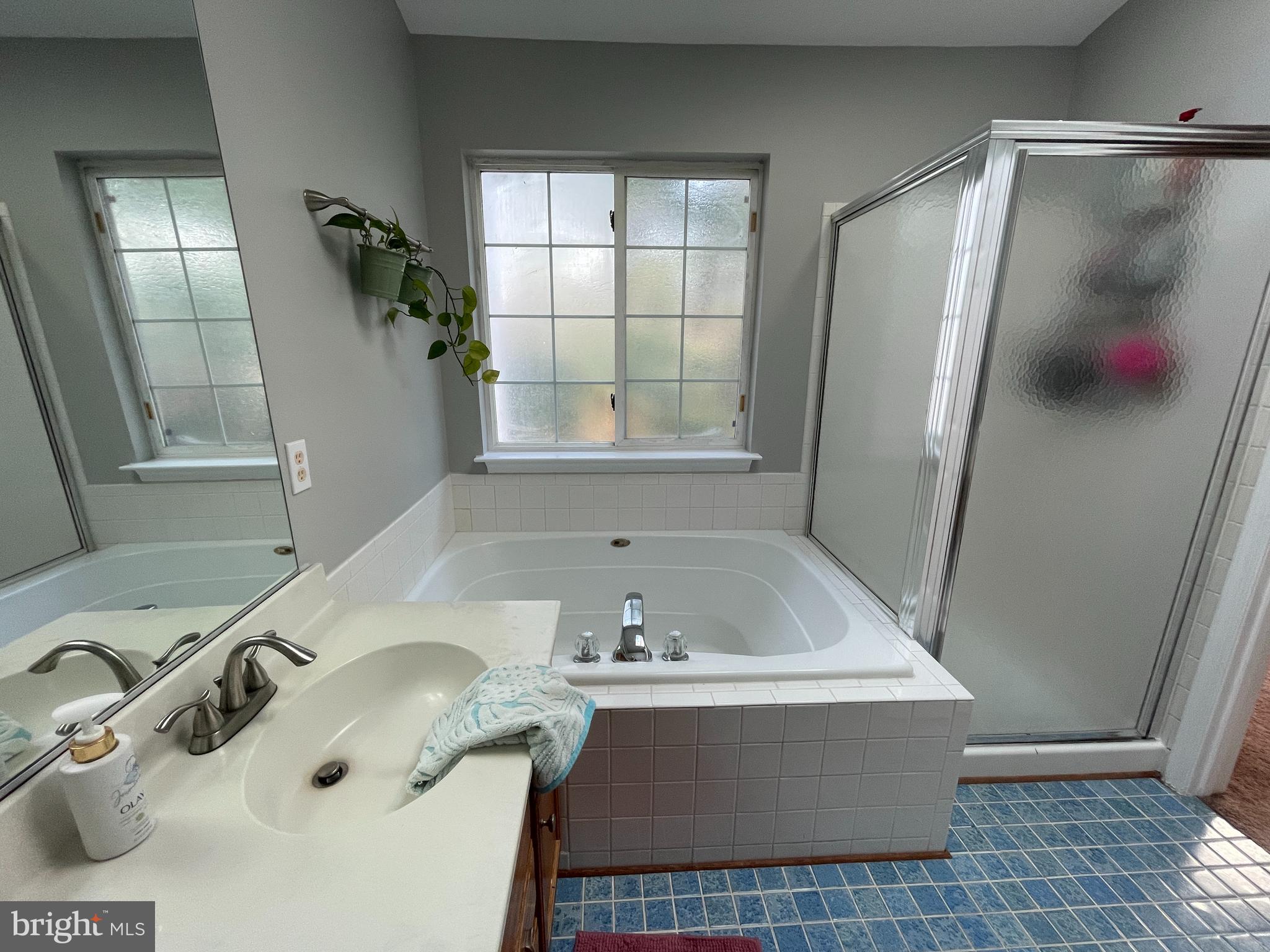 LAKECREST - Residential