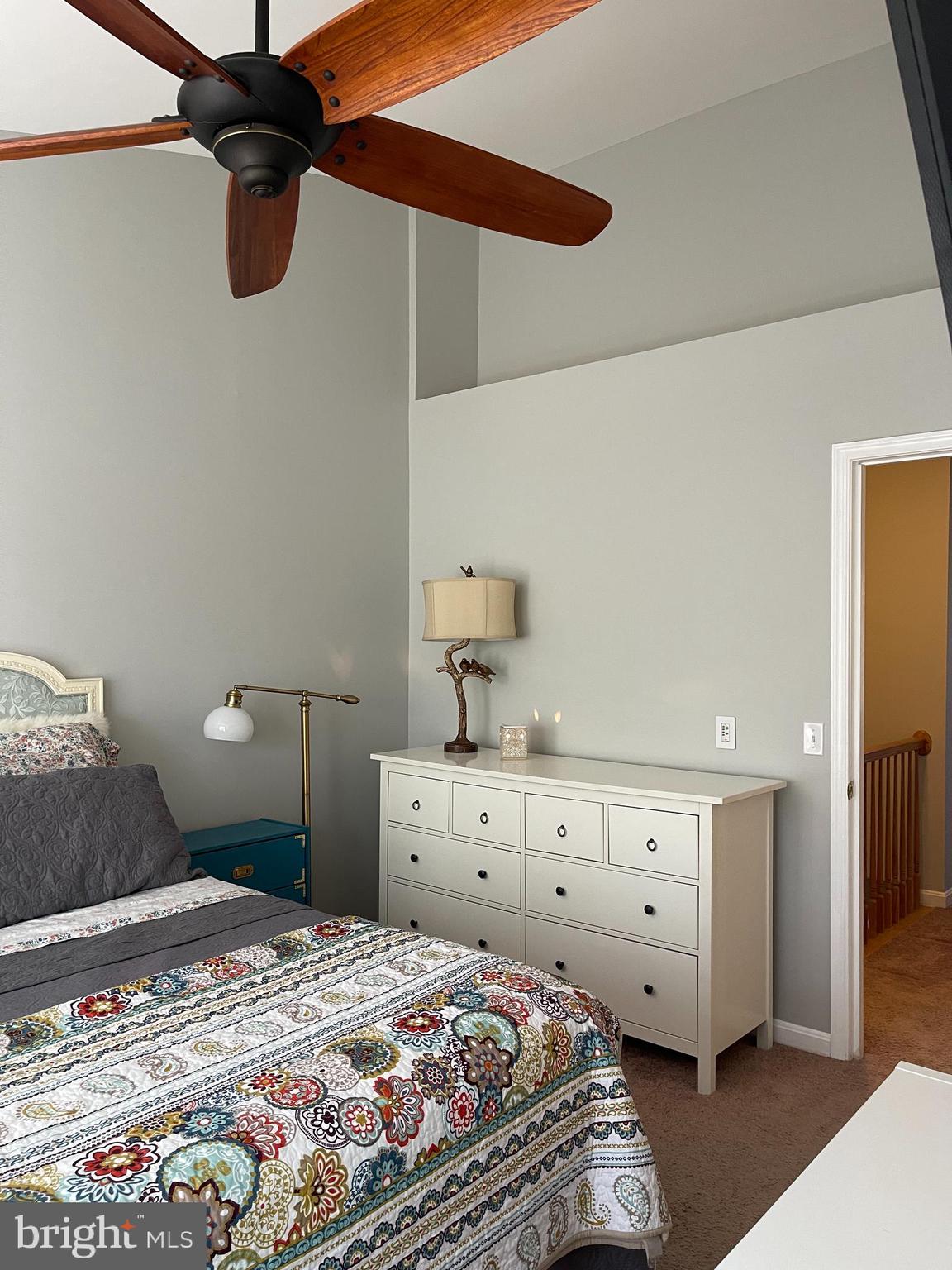 LAKECREST - Residential