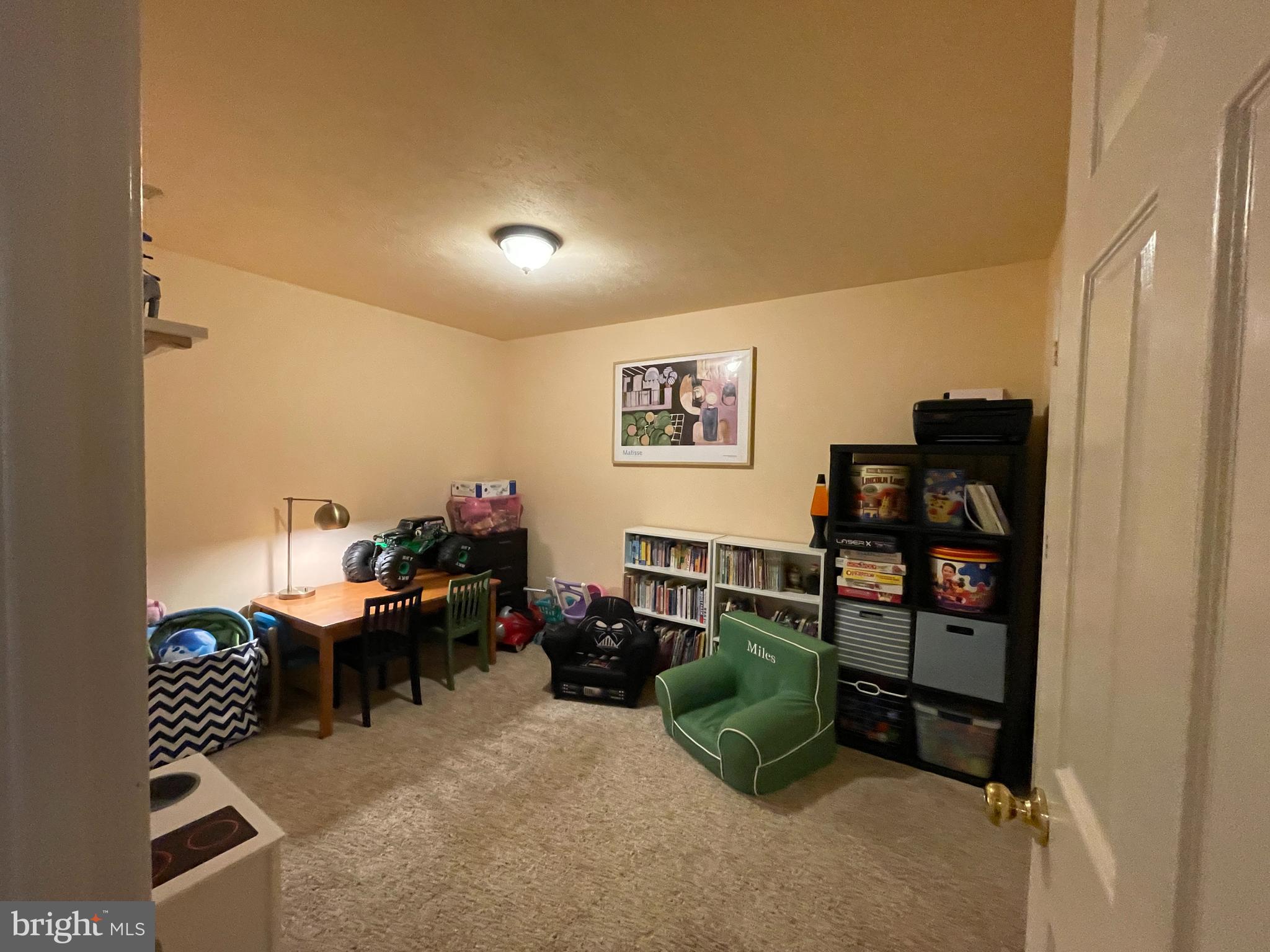 LAKECREST - Residential