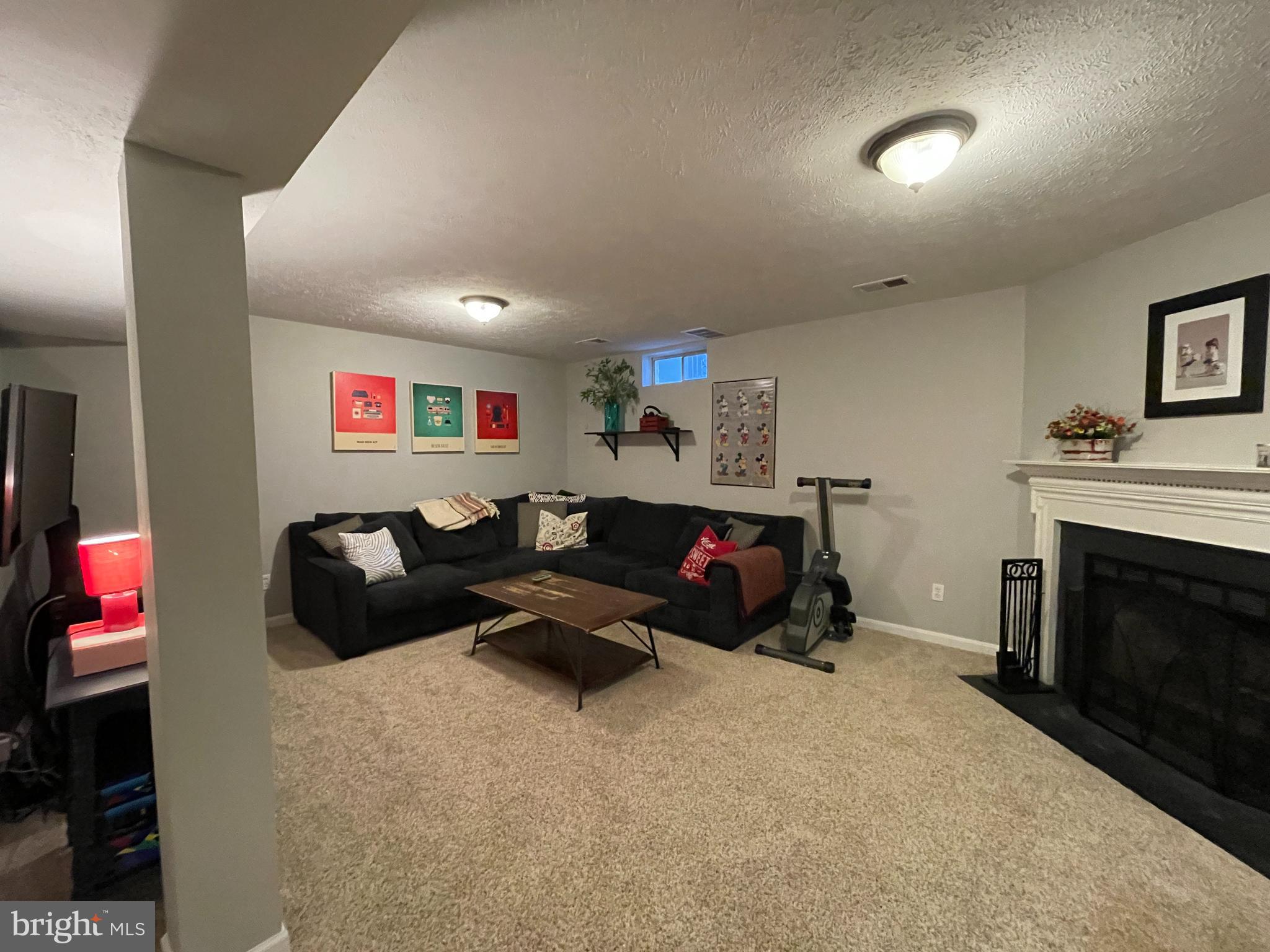 LAKECREST - Residential