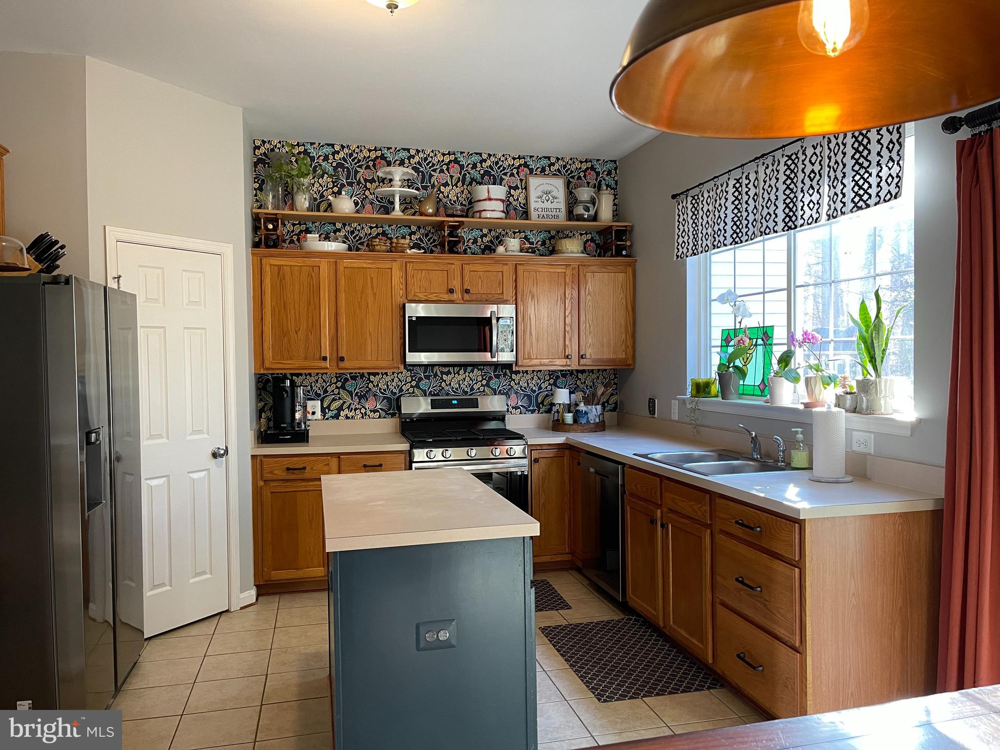 LAKECREST - Residential