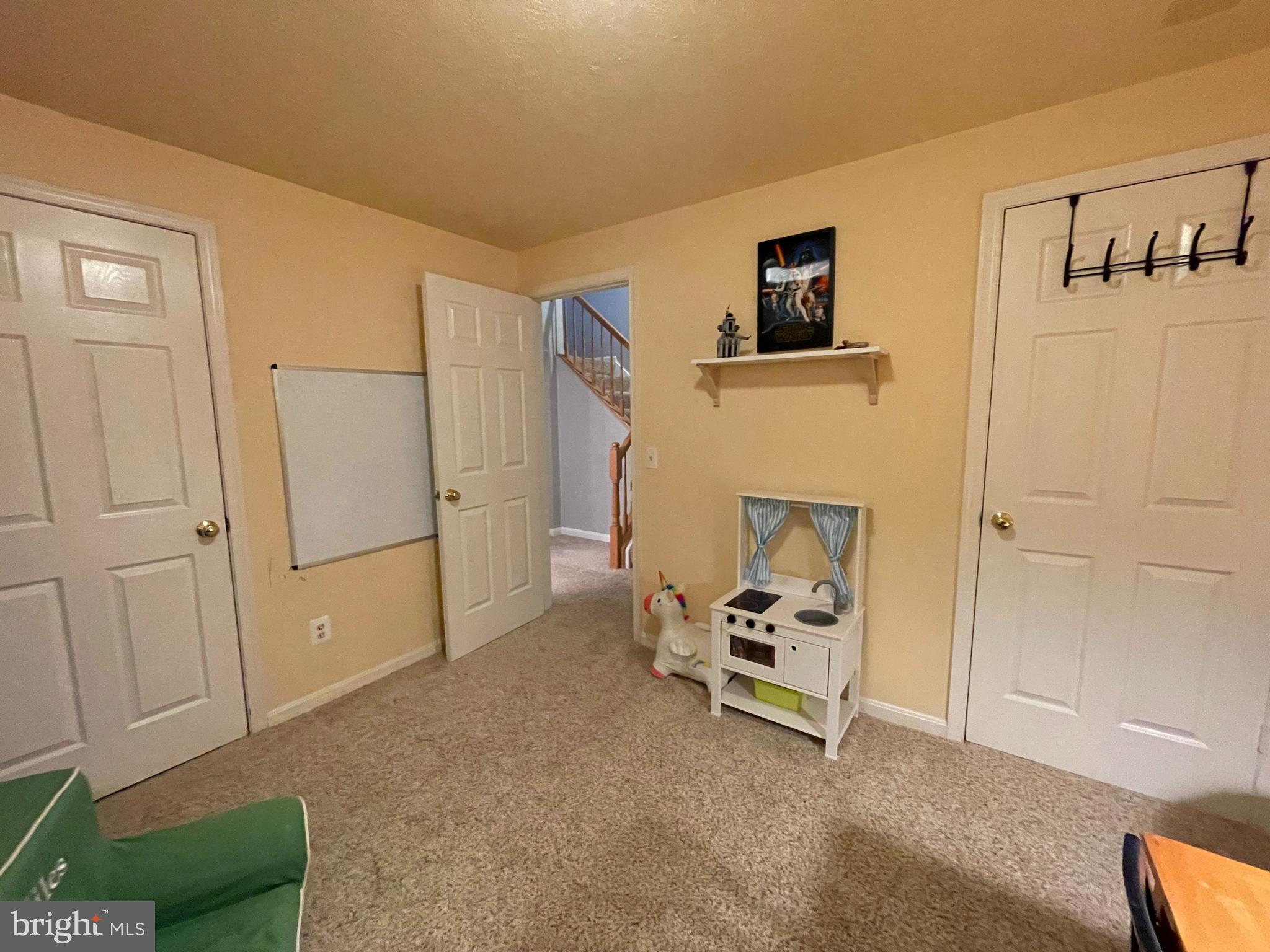 LAKECREST - Residential