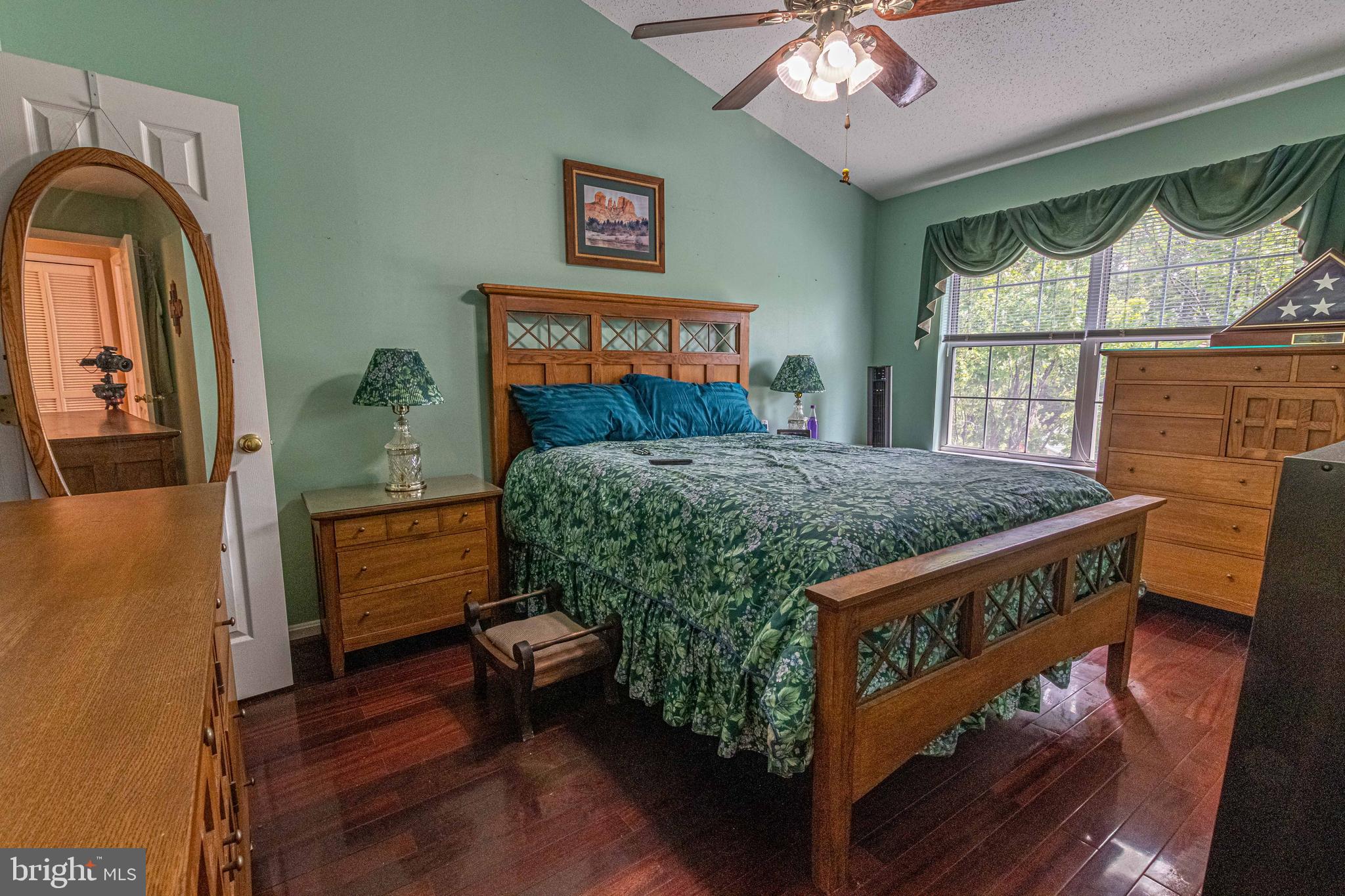 GUNSTON CORNER - Residential