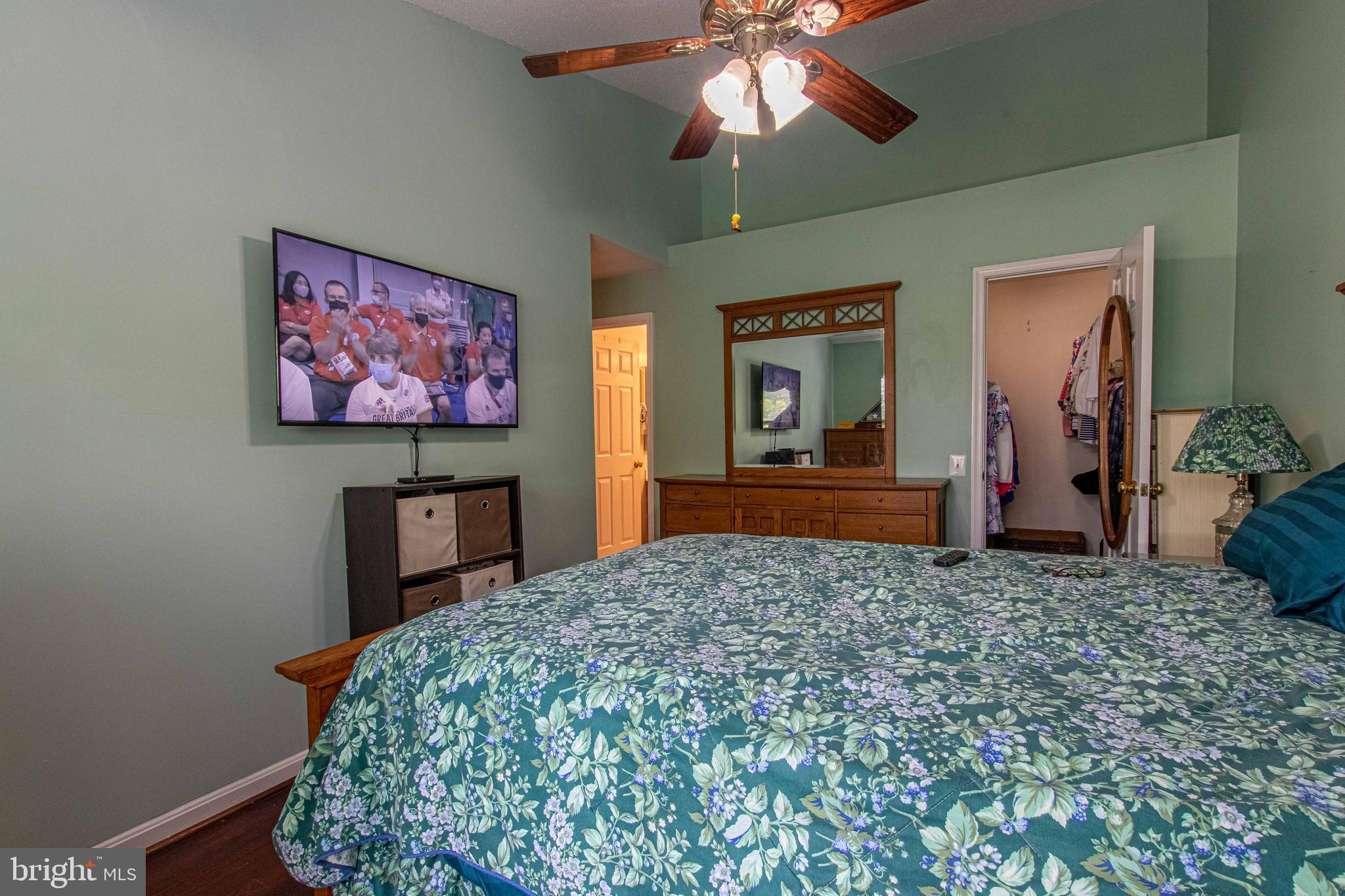 GUNSTON CORNER - Residential