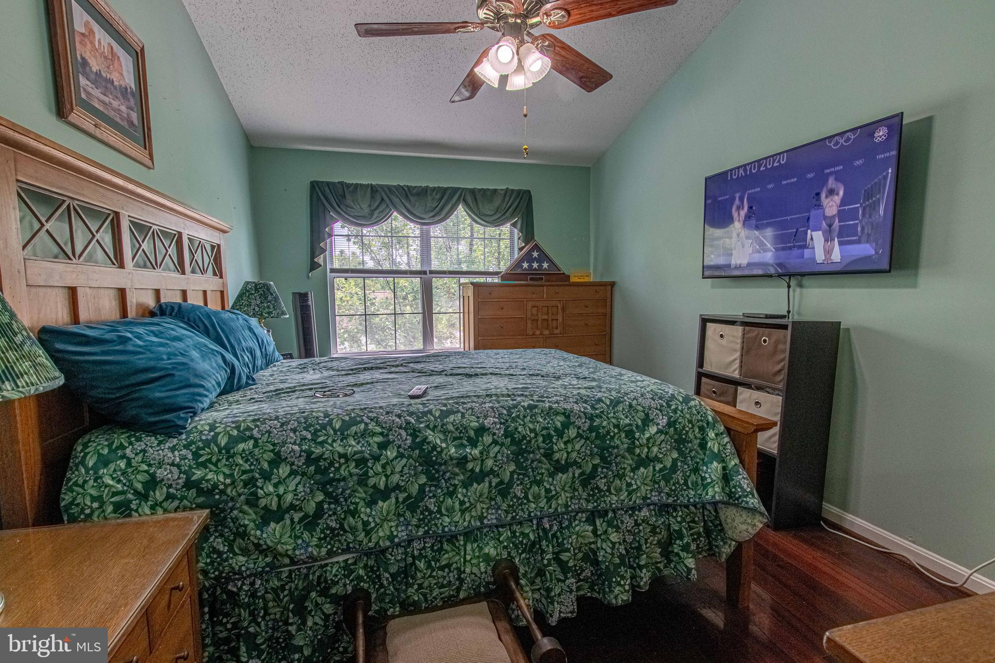 GUNSTON CORNER - Residential