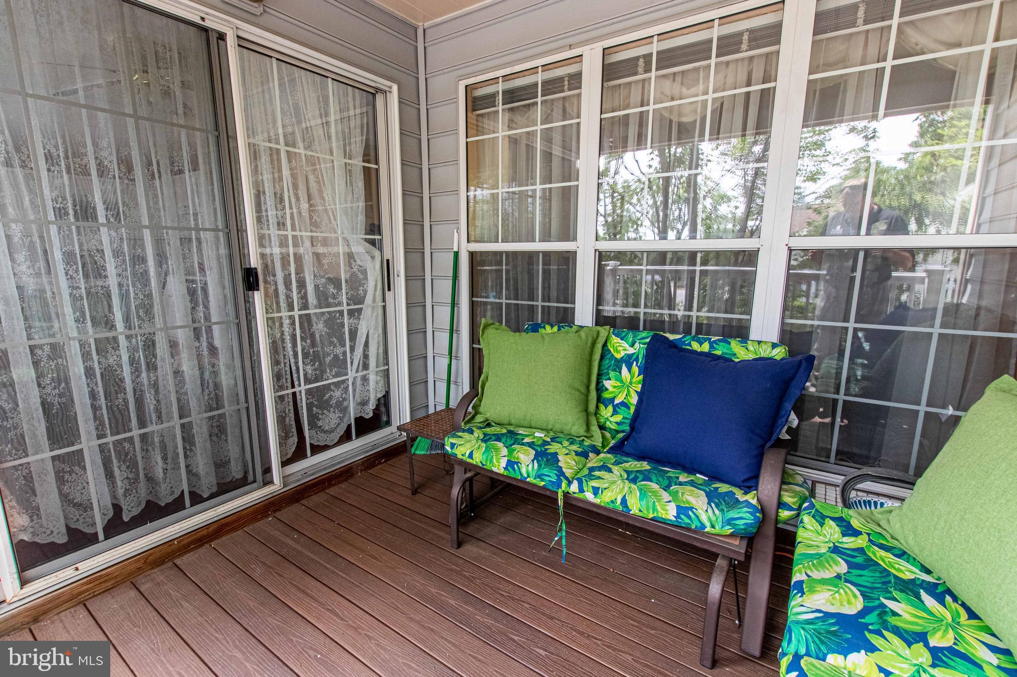 GUNSTON CORNER - Residential