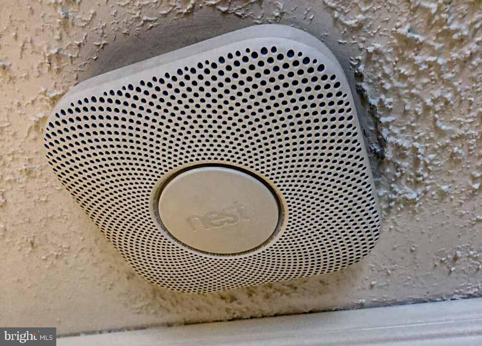 GUNSTON CORNER - Residential