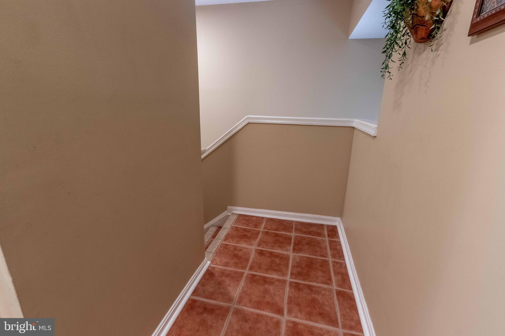 GUNSTON CORNER - Residential