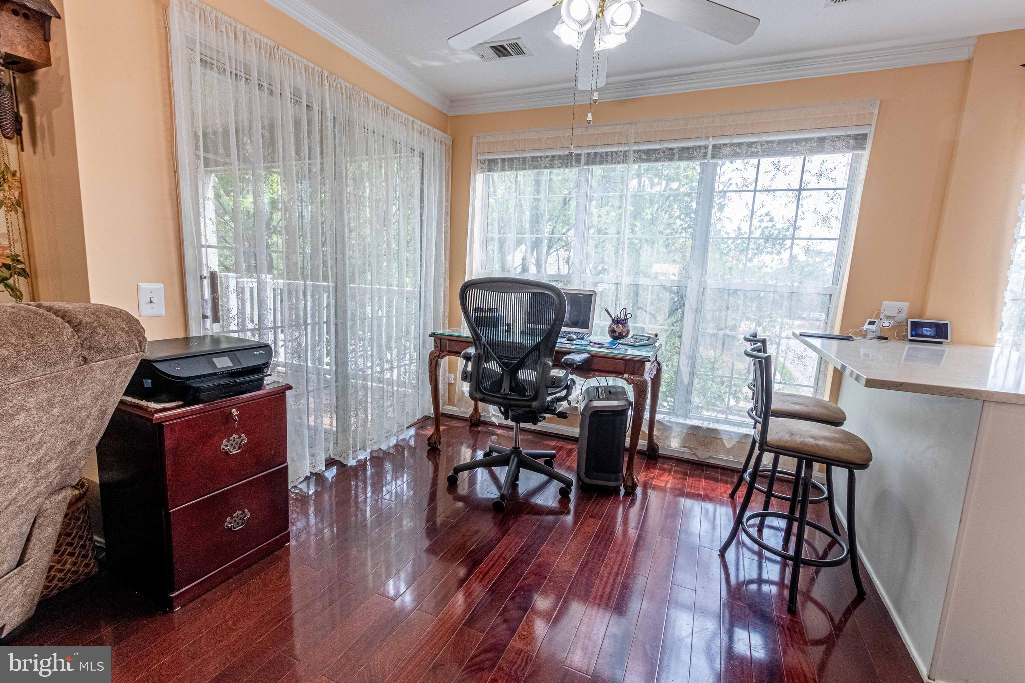 GUNSTON CORNER - Residential