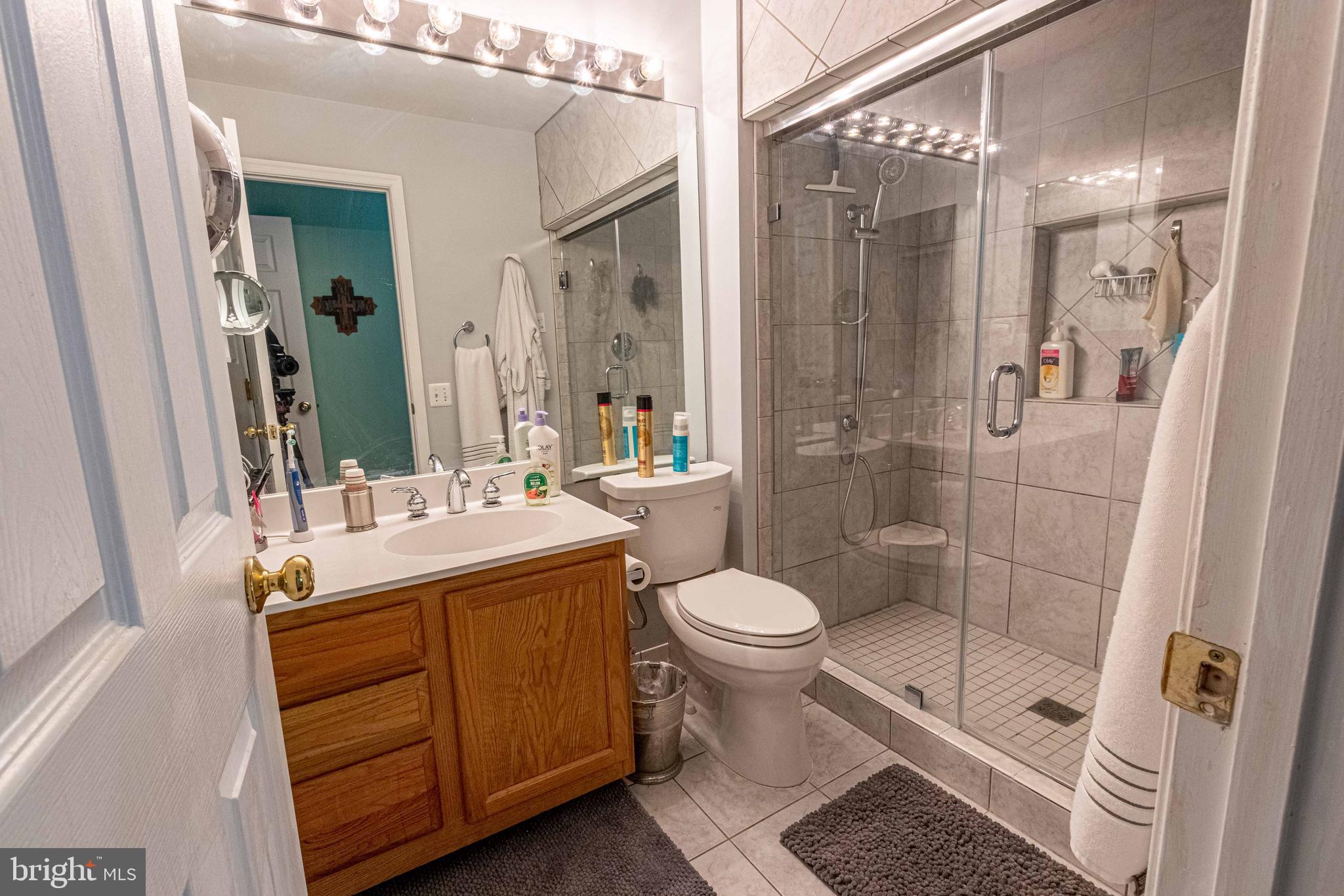 GUNSTON CORNER - Residential